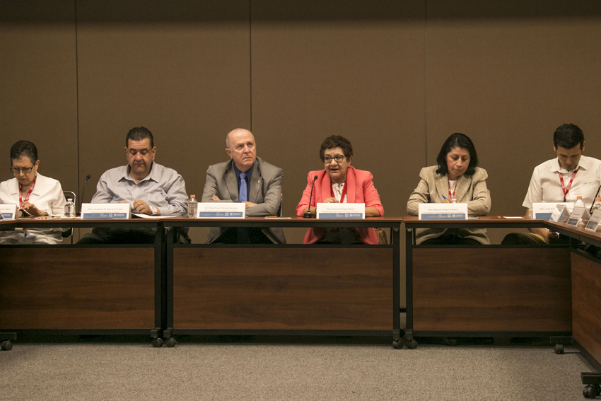 Integrantes del grupo asistente a la reunión