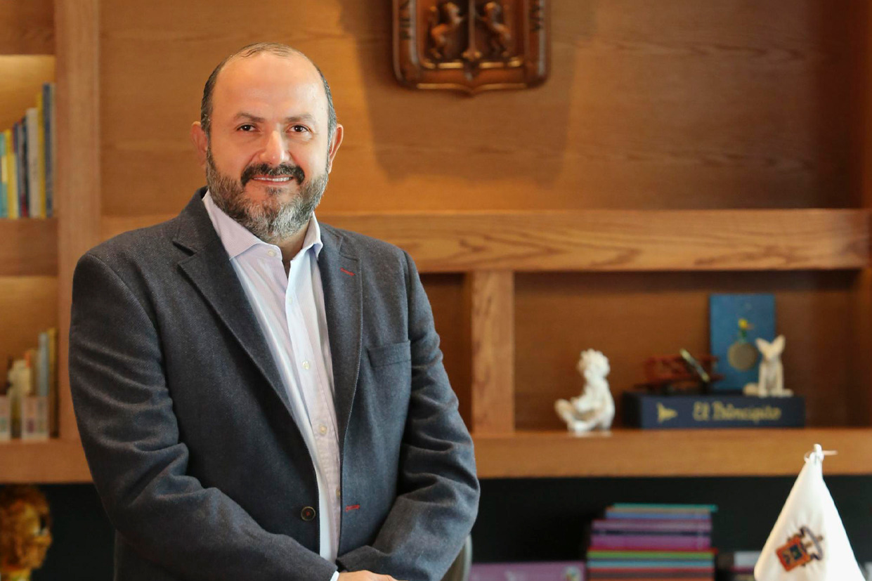 doctor Ricardo Villanueva Lomelí rector general de la Universidad de Guadalajara
