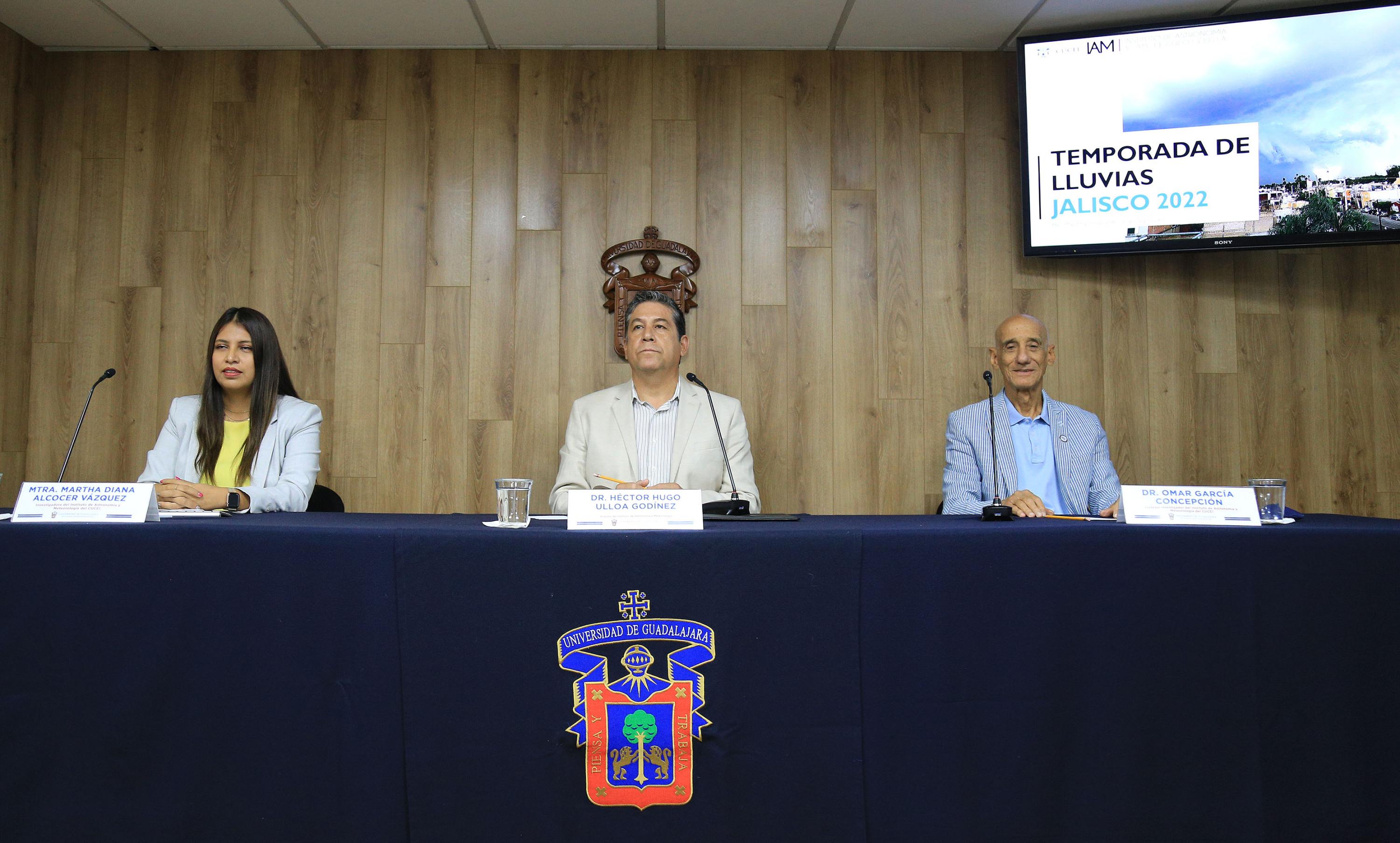 Autoridades del evento en rueda de prensa
