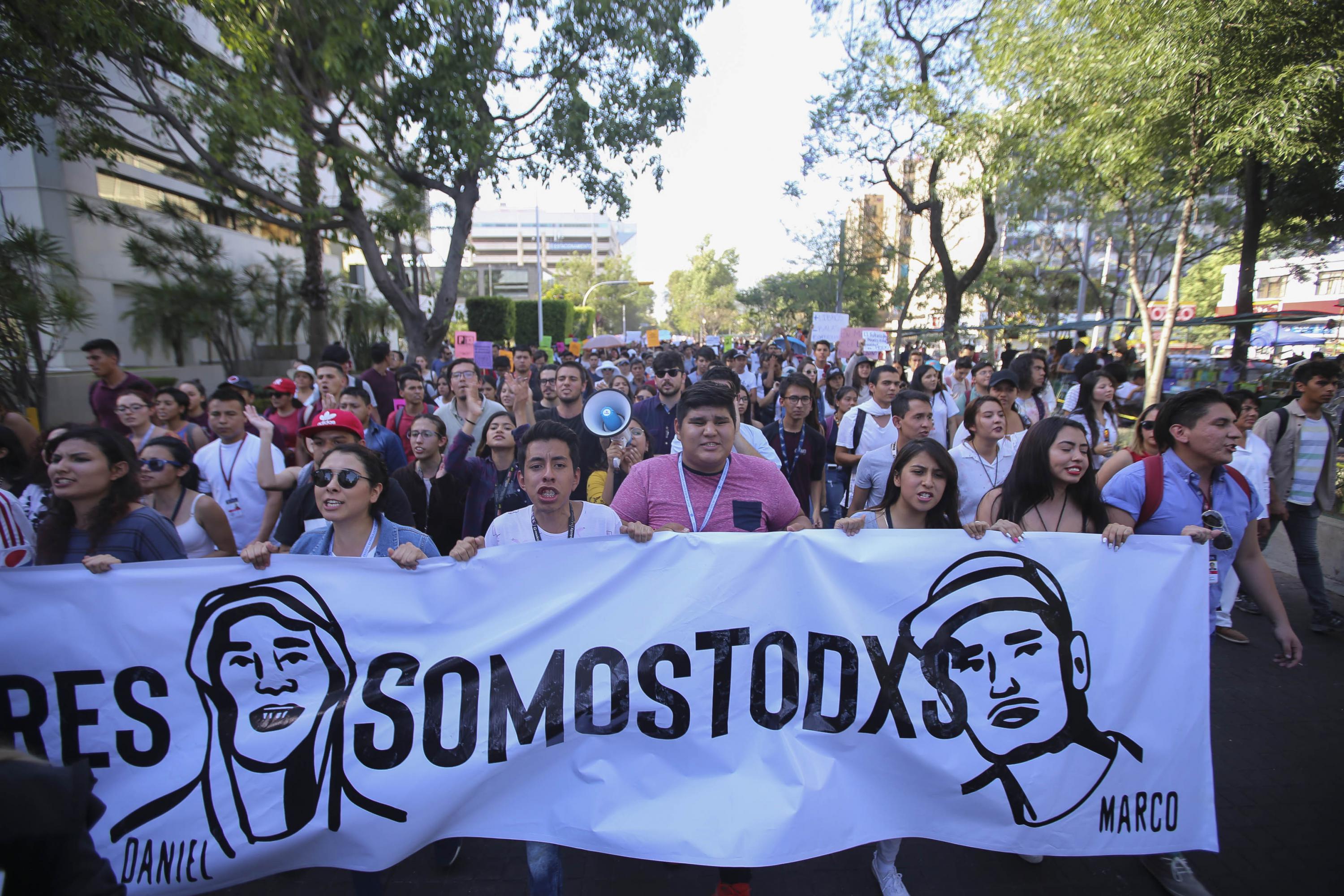 Grupo de participantes en la marcha