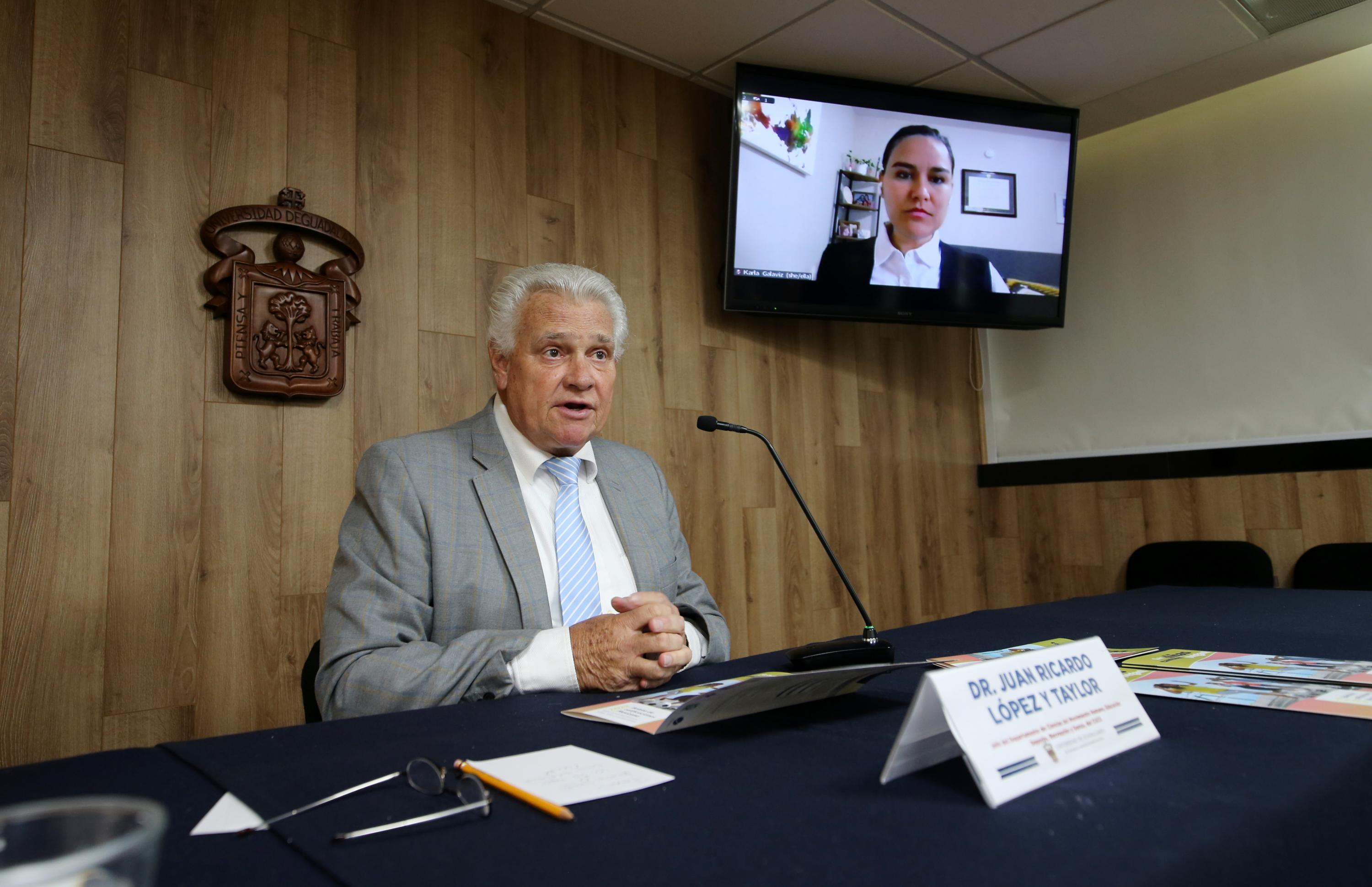 Autoridades del evento en rueda de prensa