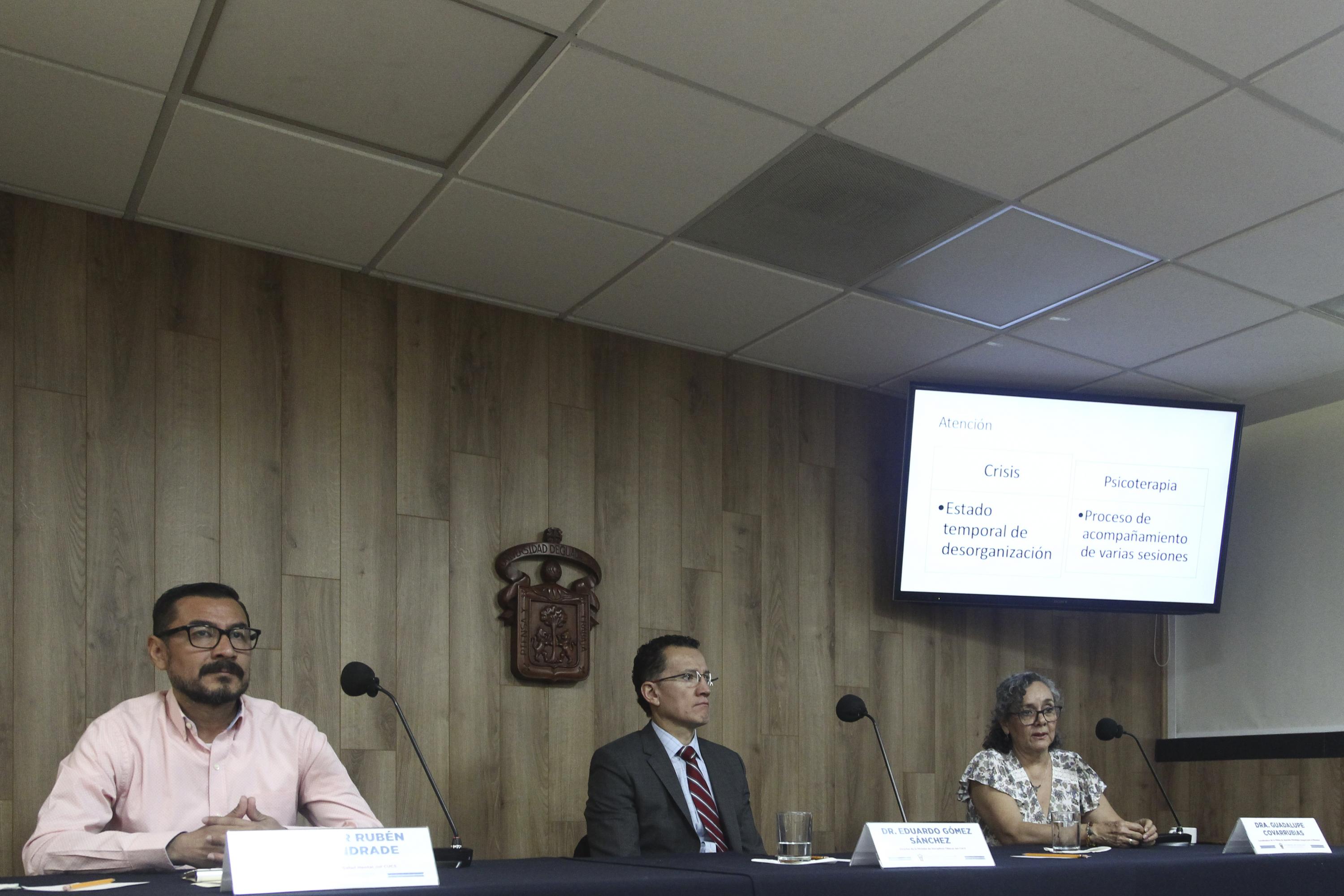 Autoridades del evento en rueda de prensa