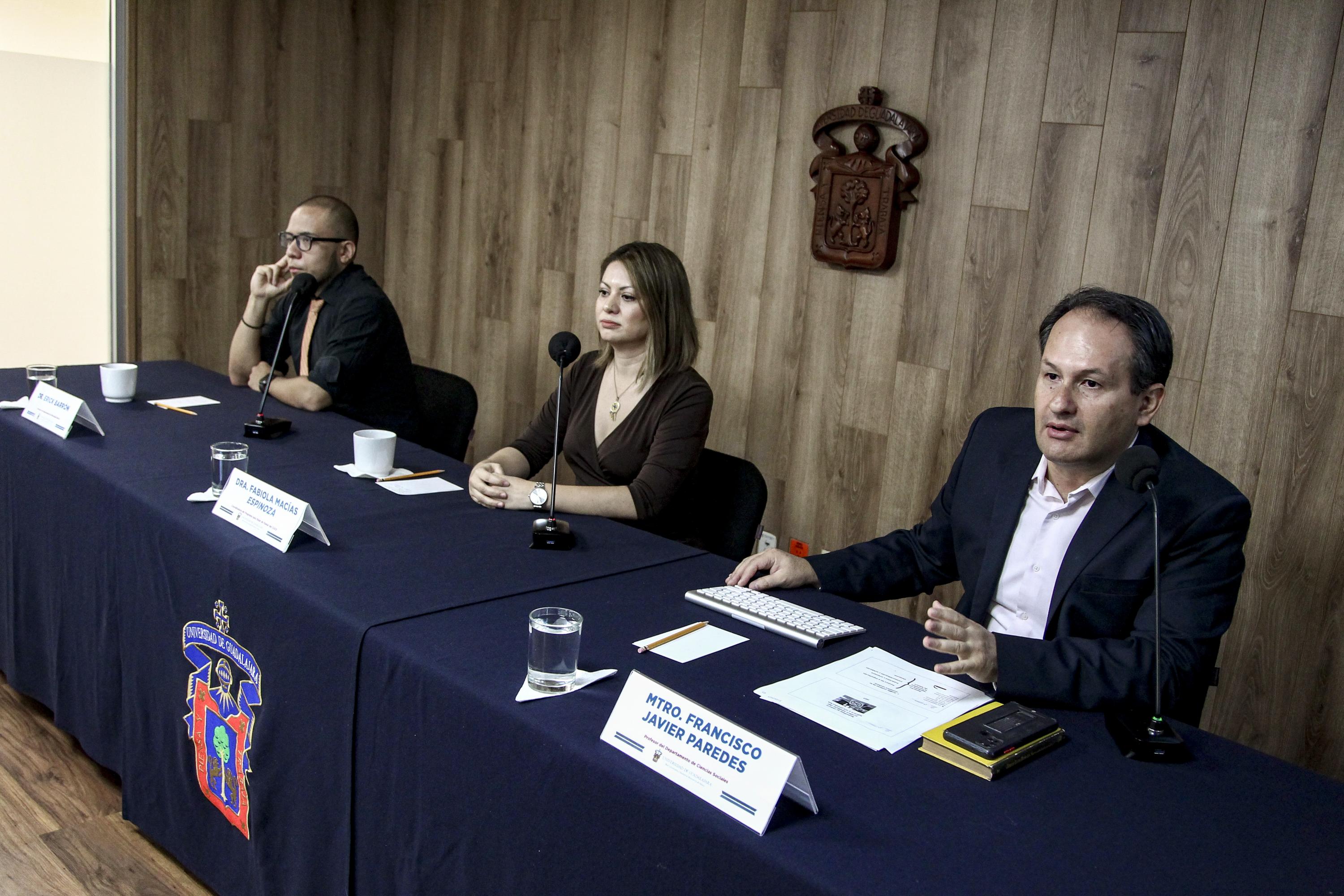 Autoridades del evento en rueda de prensa