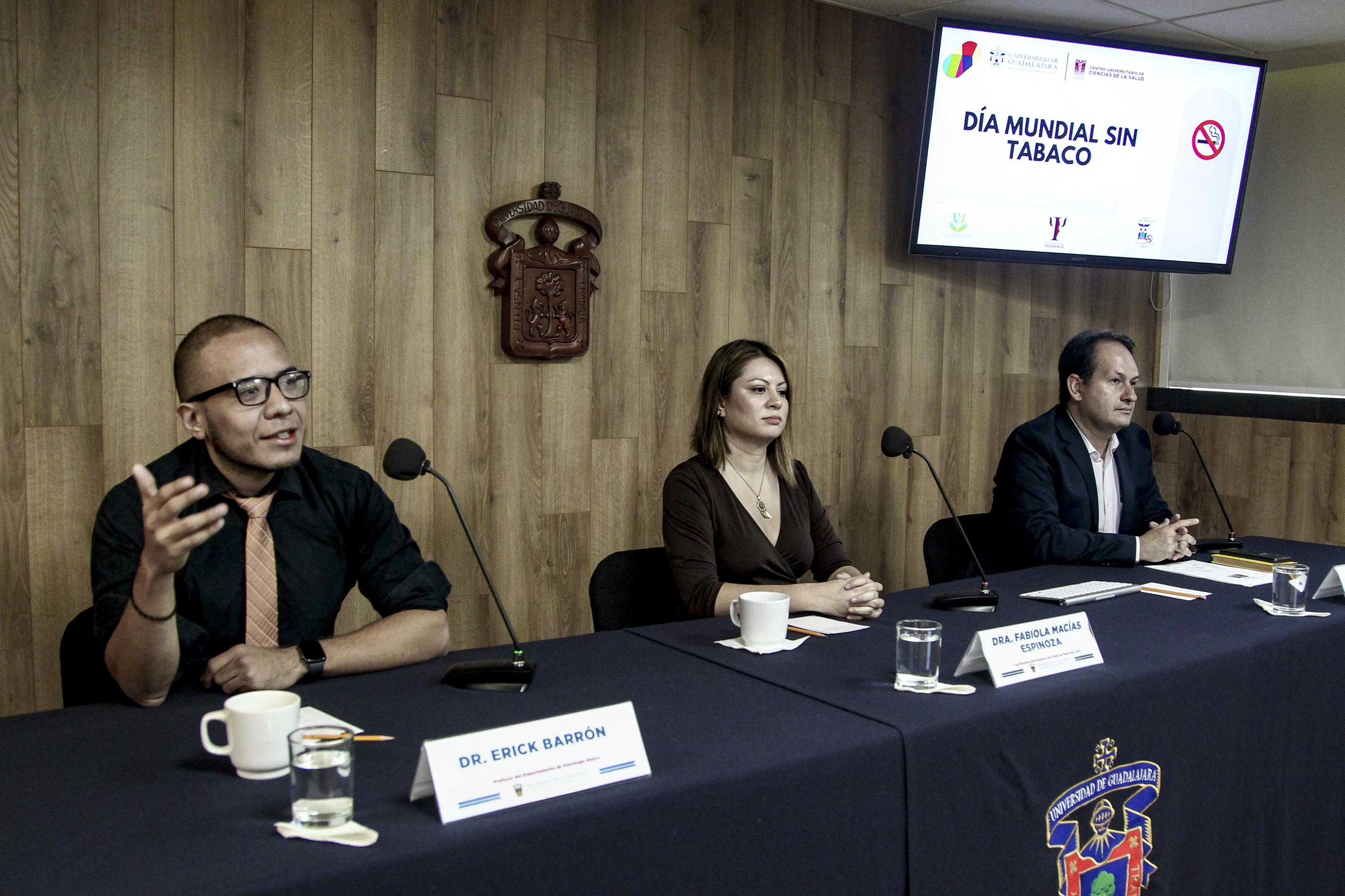 Autoridades del evento en rueda de prensa