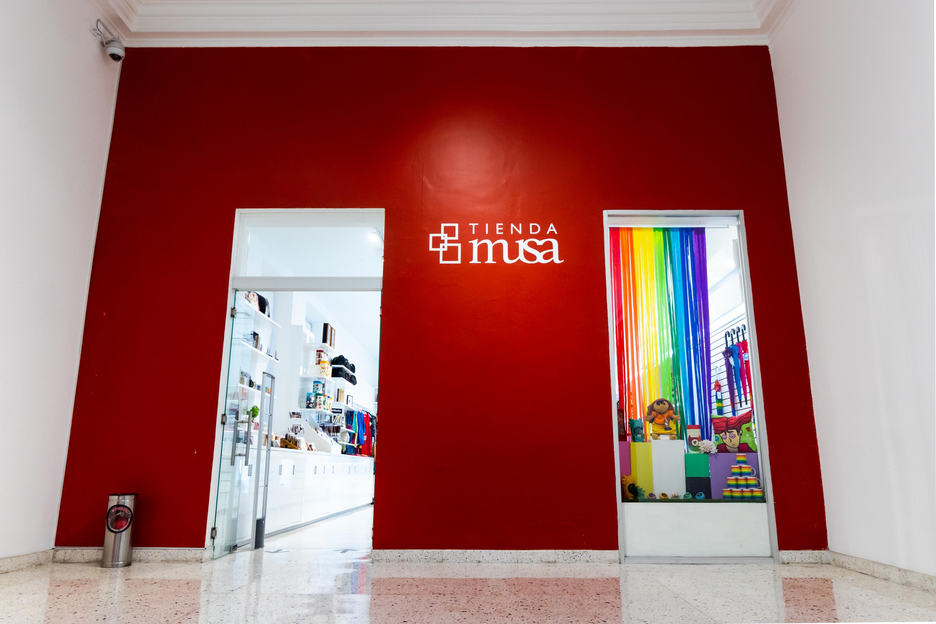 Facha de tienda en el musa