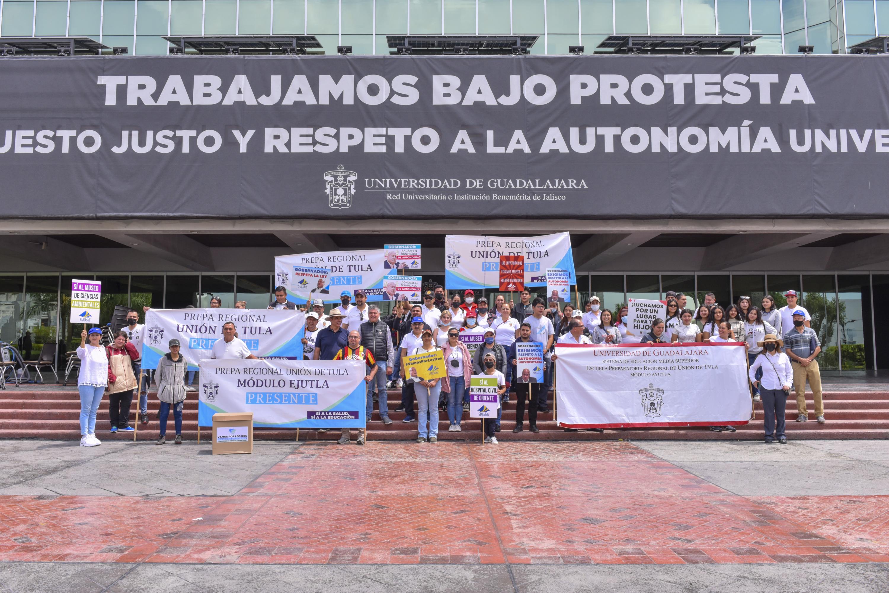 Participantes en contingente caminata por la autonomía Caminata por la Autonomía, la Educación y la Salud