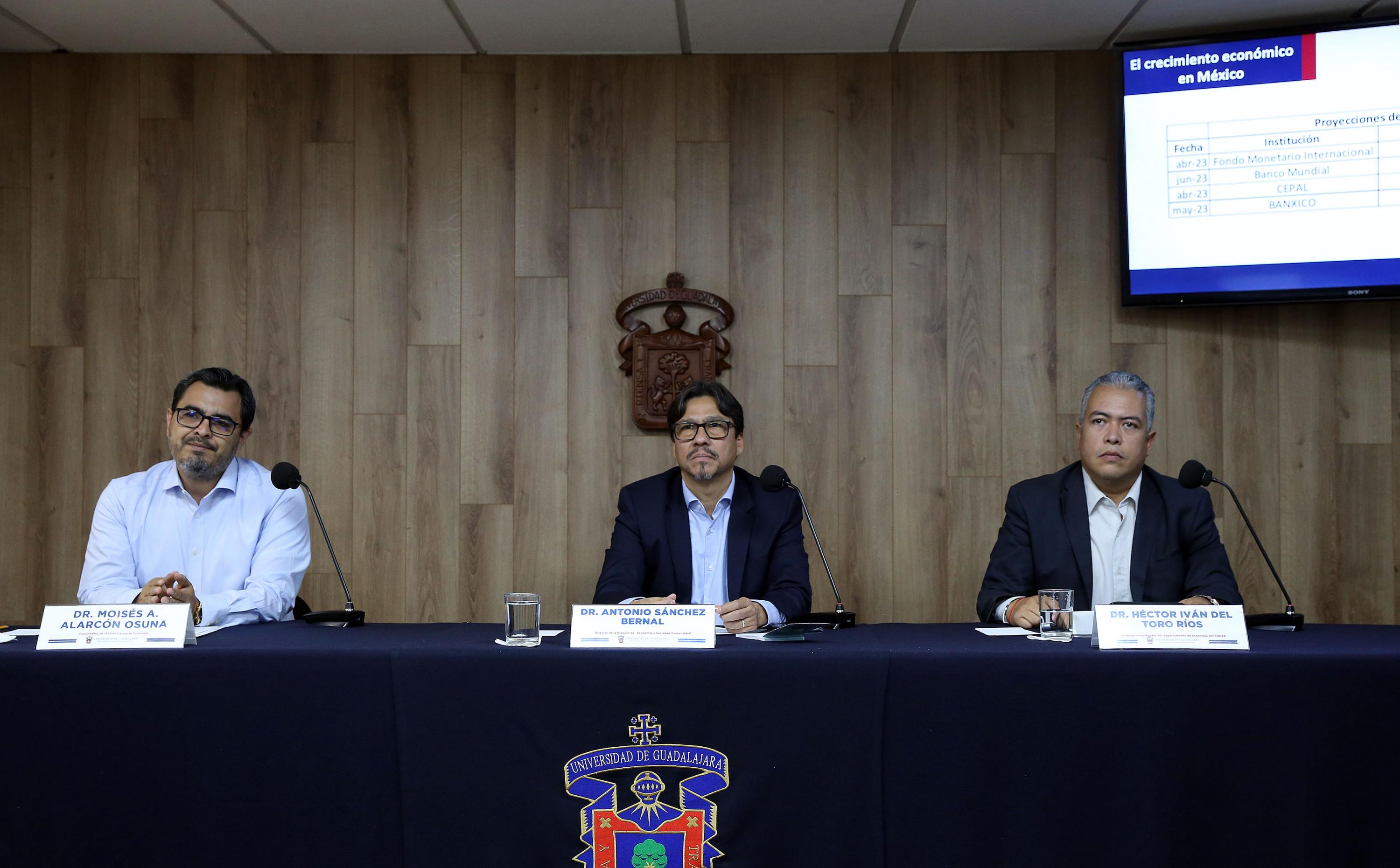 Autoridades del evento en rueda de prensa