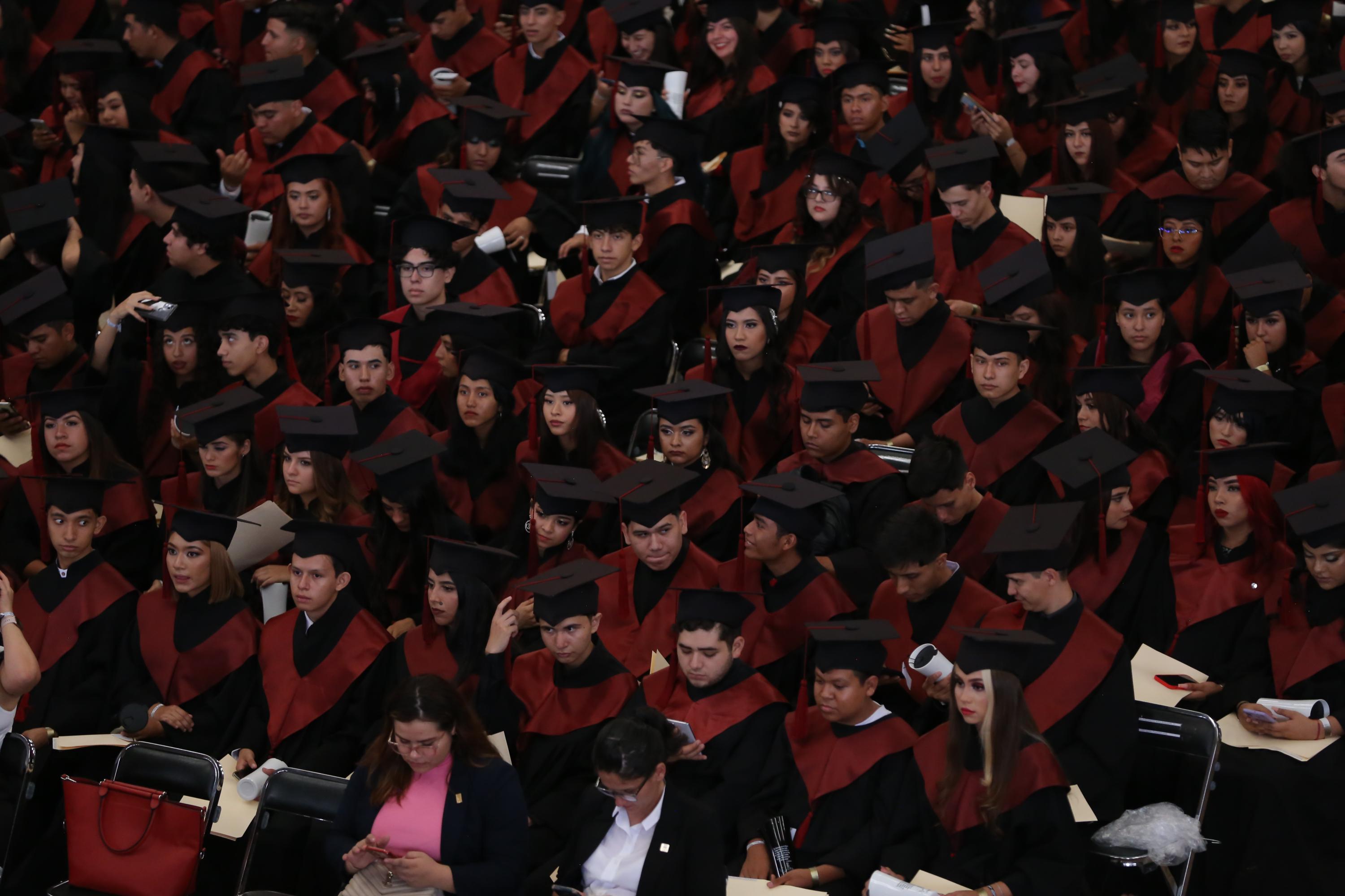 Graduados de prepas u d g