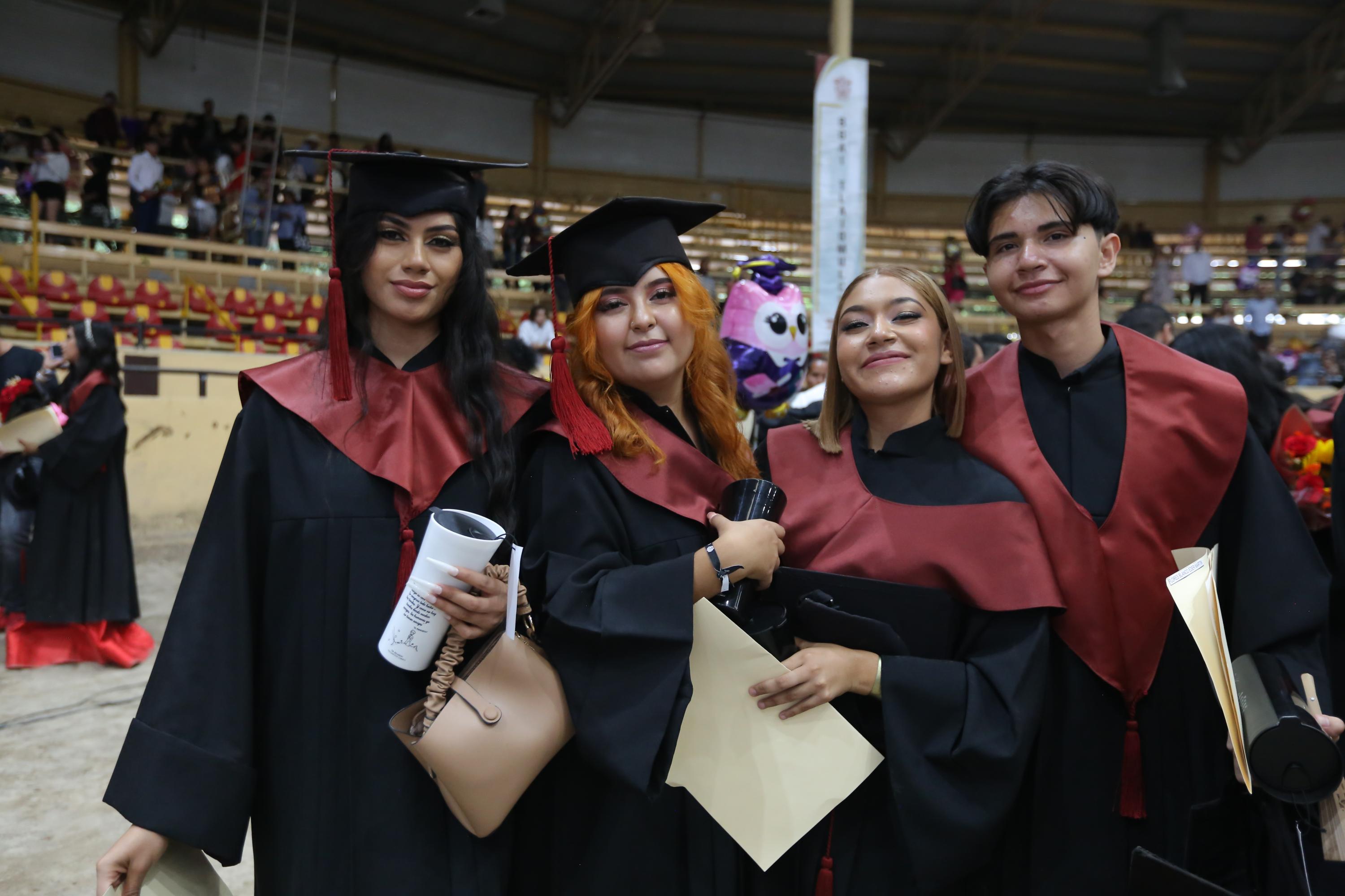 Graduados de prepas u d g