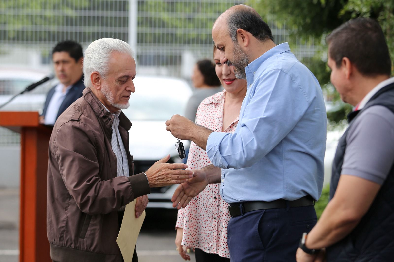 Autoridades y asistentes al evento