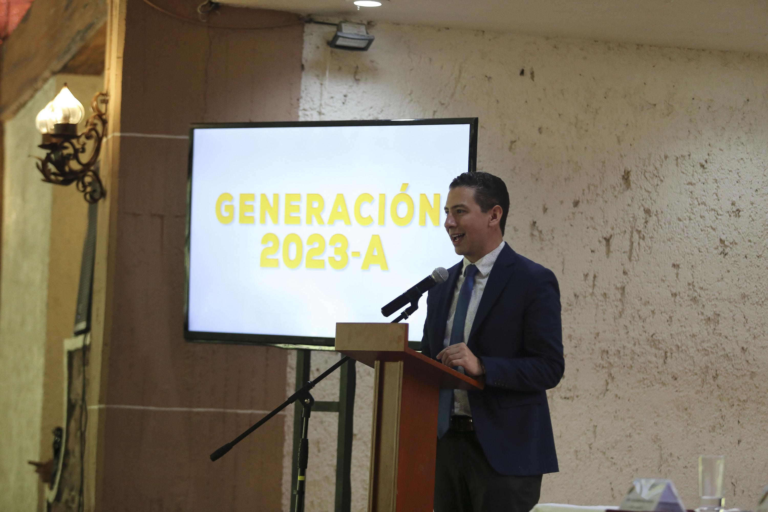 Alumno en uso de la voz