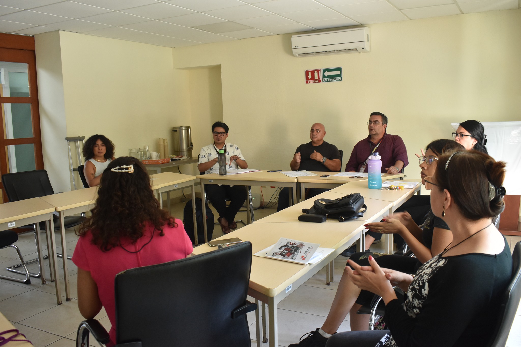 Docentes que participan en actividad