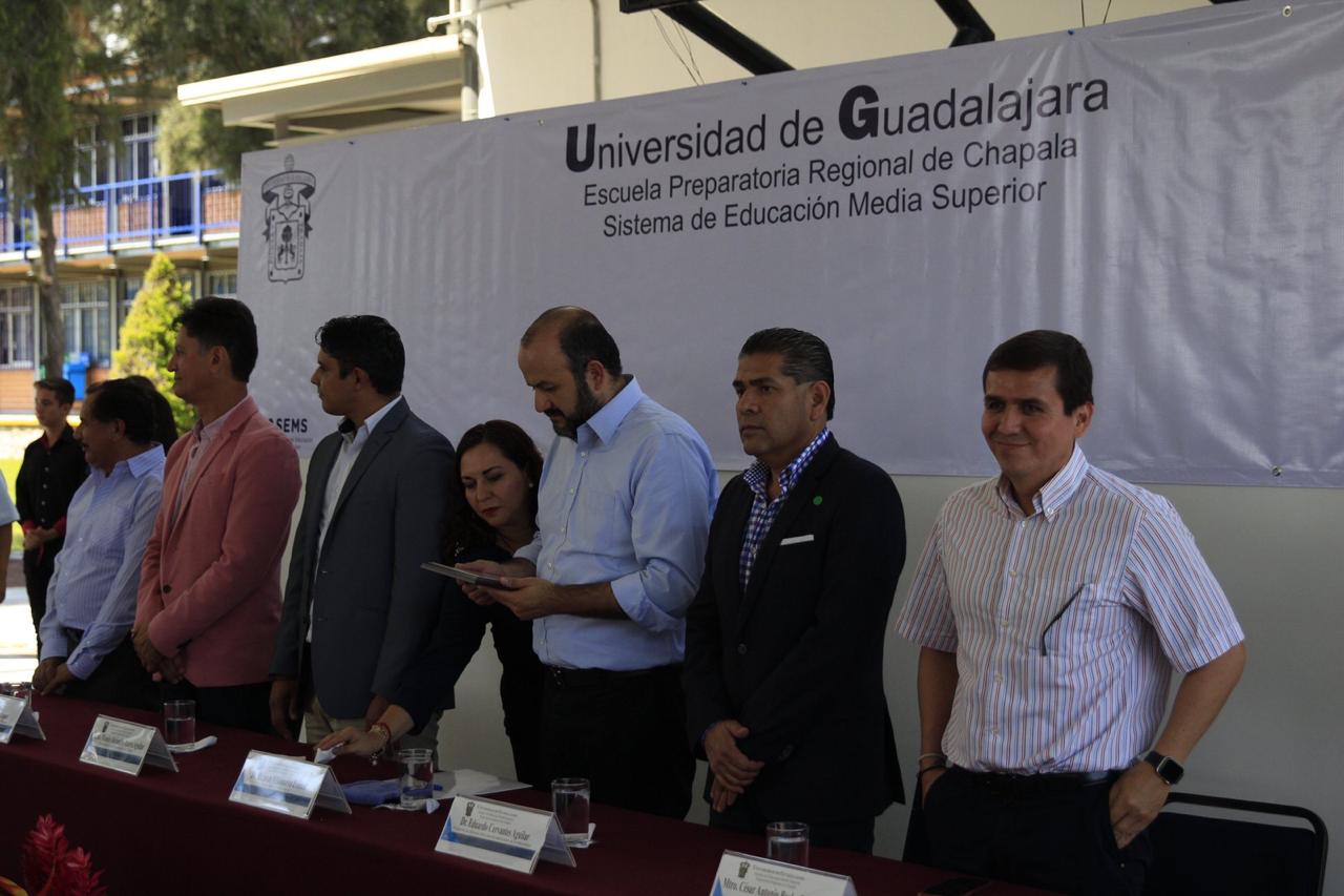 Integrantes de la mesa del presidium