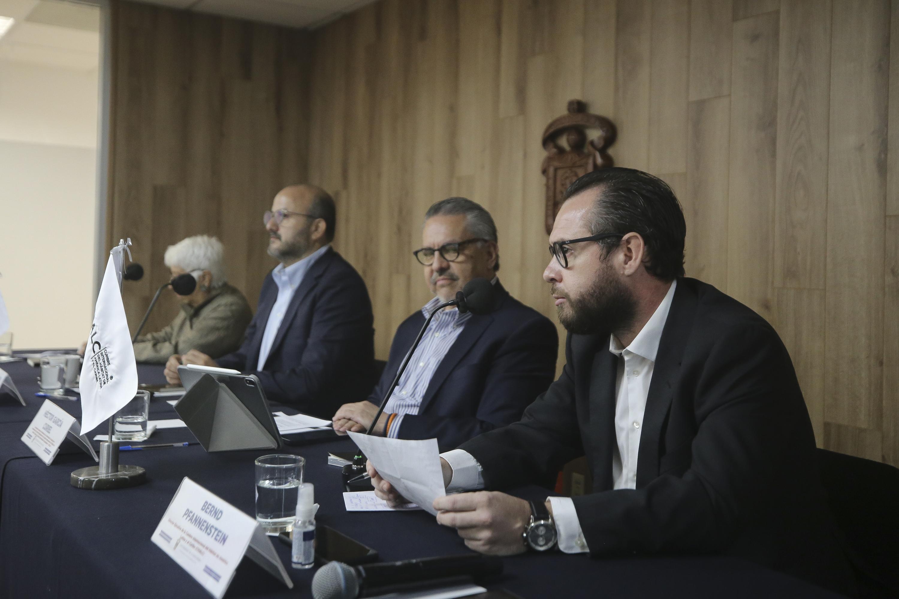 Autoridades del evento en rueda de prensa