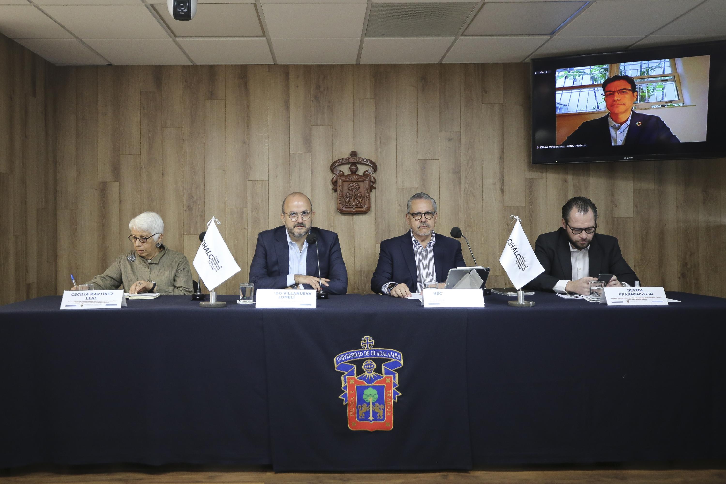 Autoridades del evento en rueda de prensa