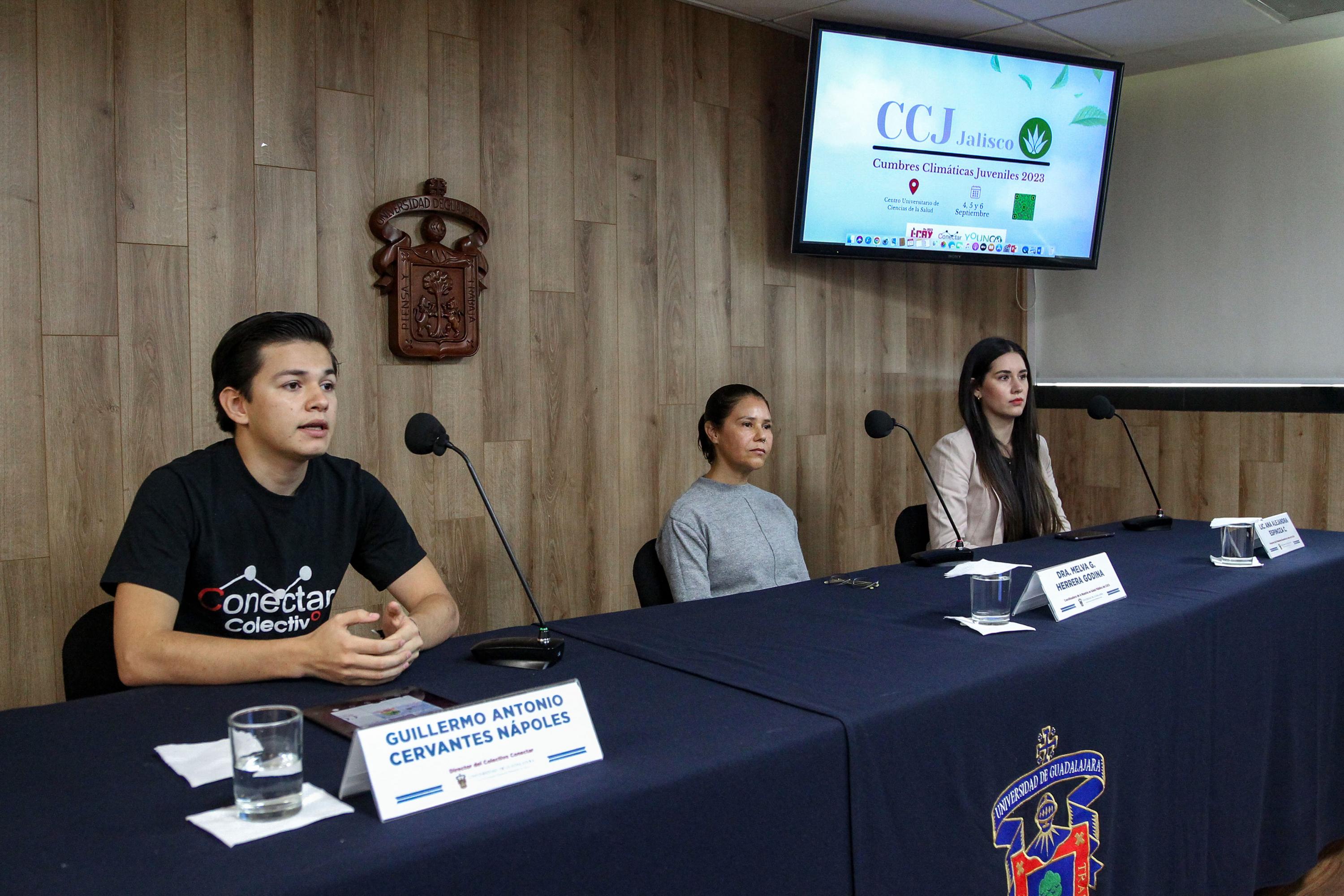 Autoridades del evento en rueda de prensa