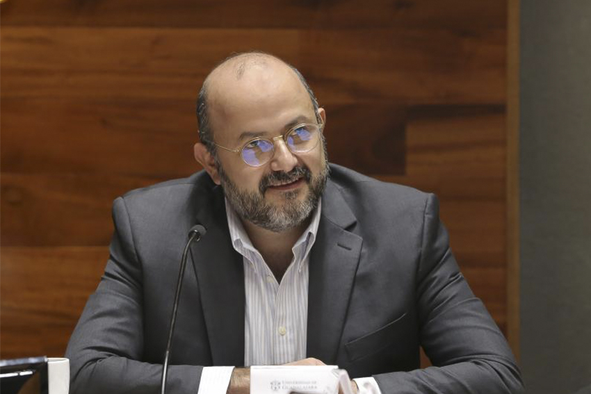 doctor Ricardo Villanueva Lomelí rector general de la Universidad de Guadalajara