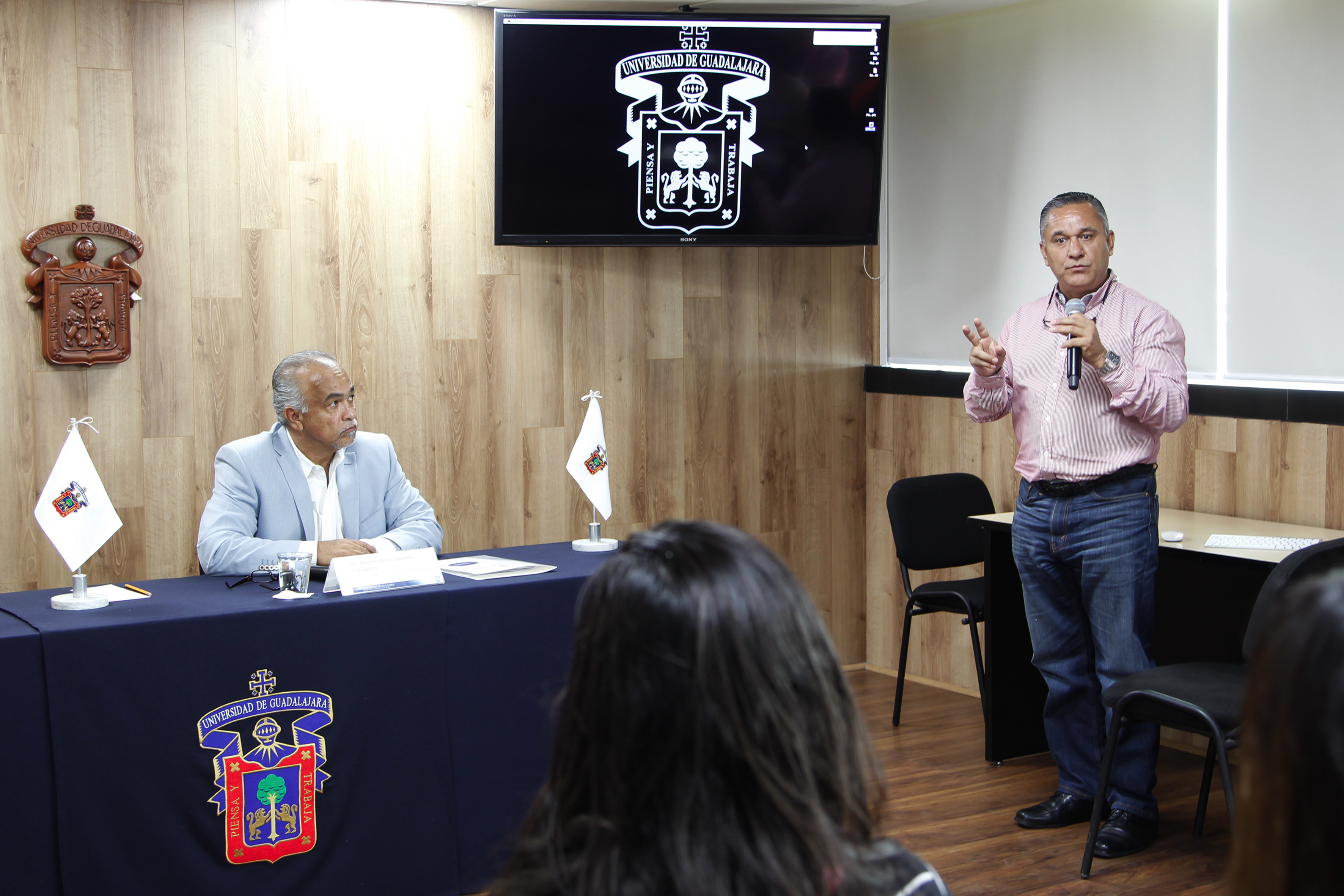 Titular de la Coordinación de Seguridad Universitaria de la UdeG en rueda de prensa