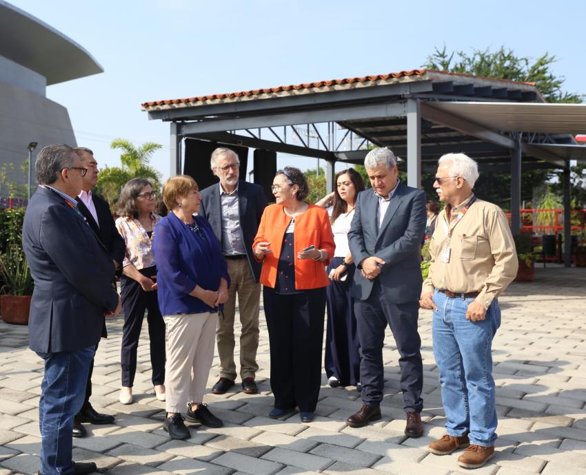 Autoridades del evento en recorrió las instalaciones del Museo de Ciencias Ambientales