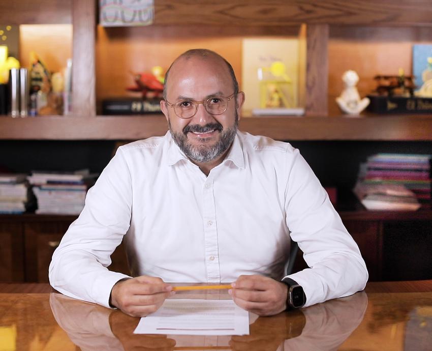 doctor Ricardo Villanueva Lomelí rector general de la Universidad de Guadalajara