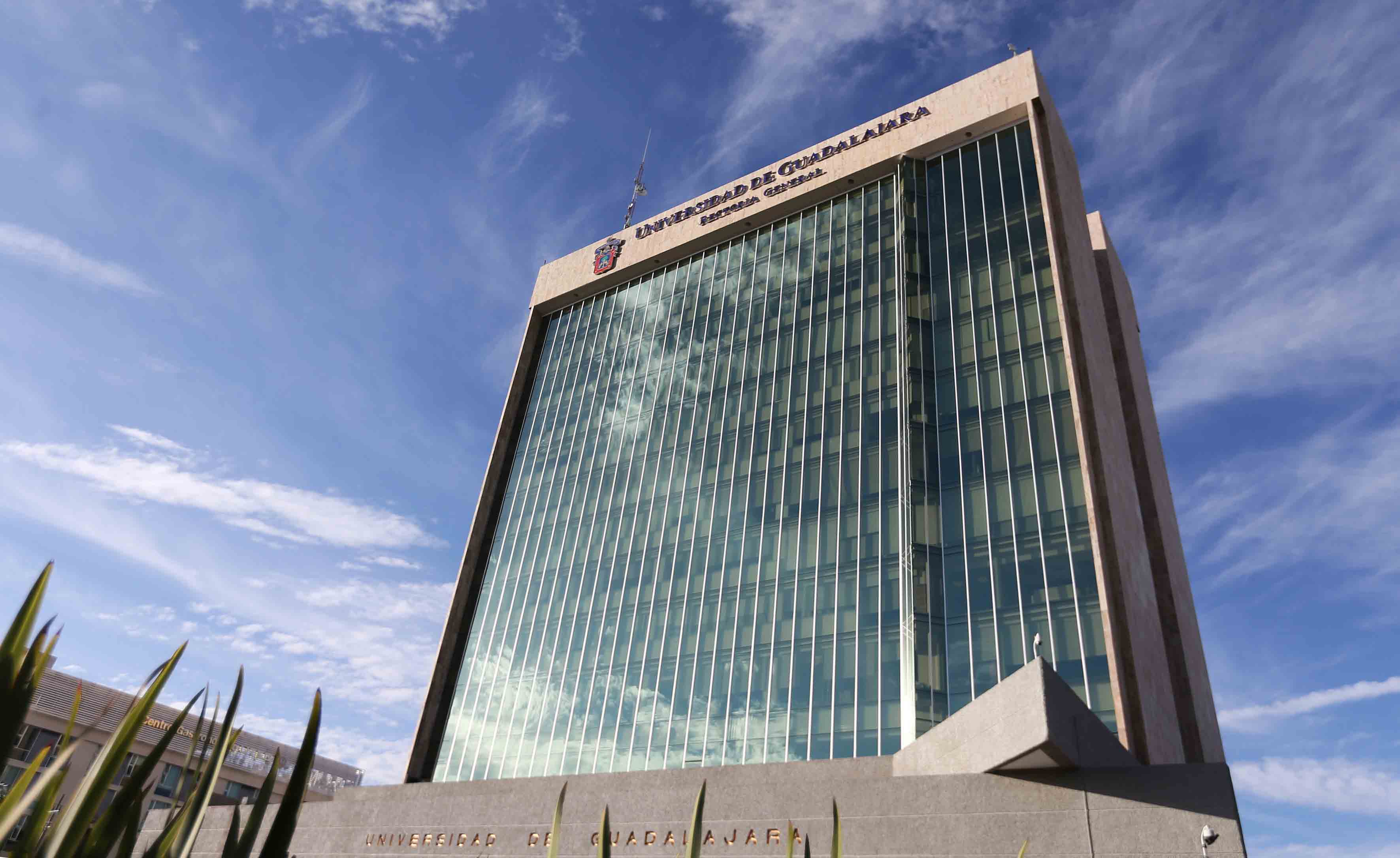 Edificio Cultural y Administrativo de la UdeG