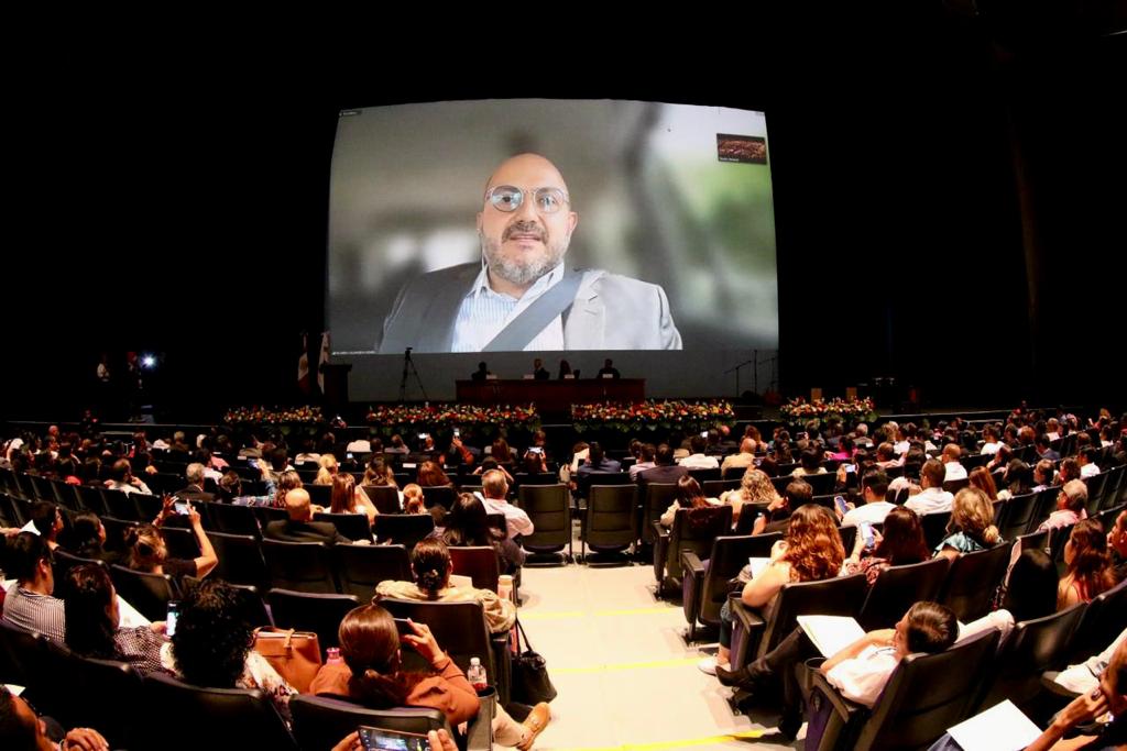 doctor Ricardo Villanueva Lomelí en uso de la voz virtualmente