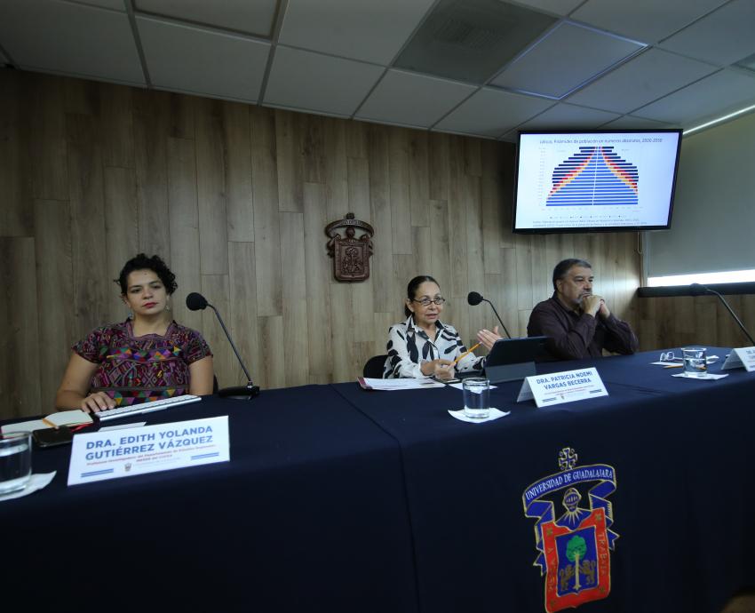 Autoridades del evento en rueda de prensa
