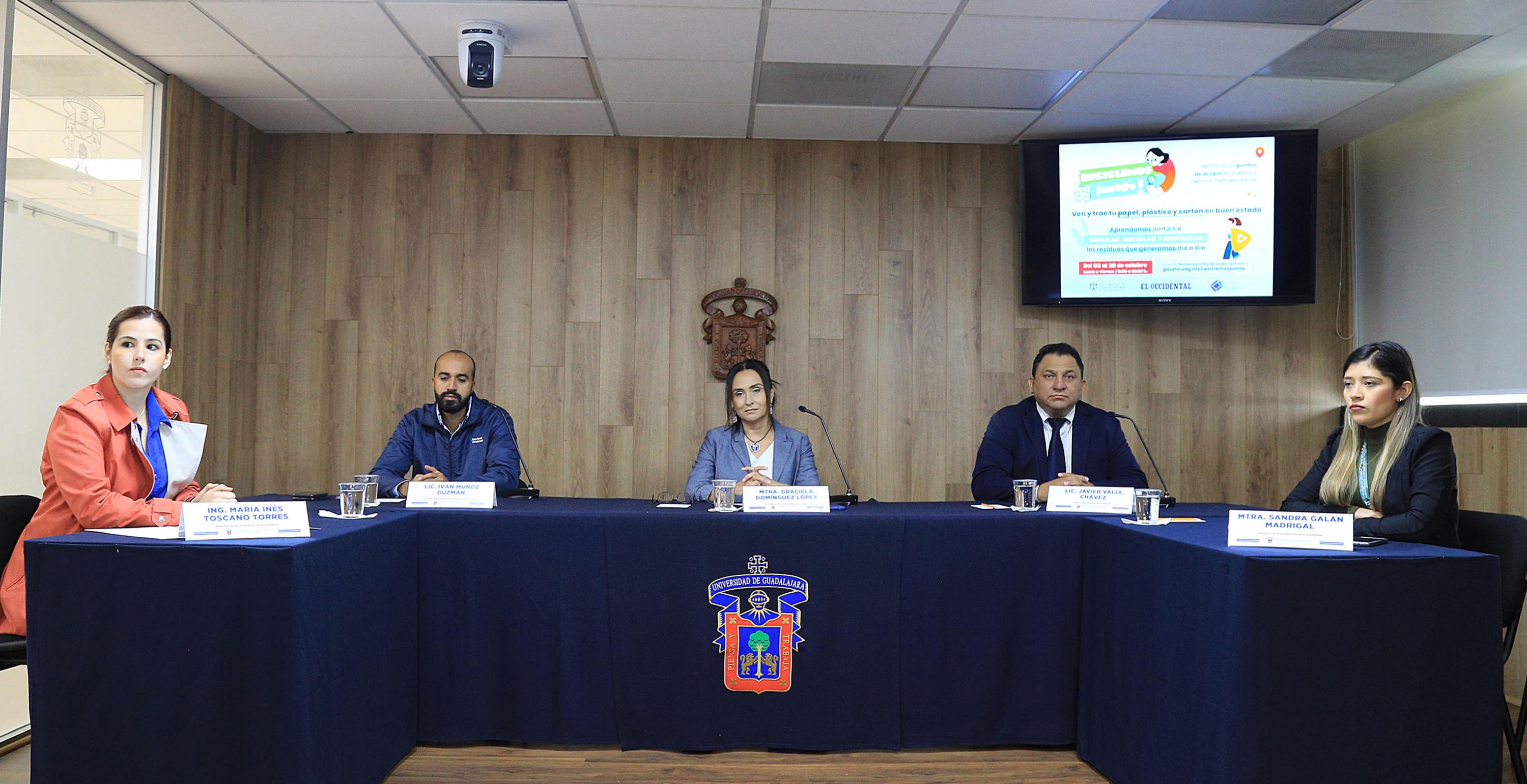 Autoridades del evento en rueda de prensa