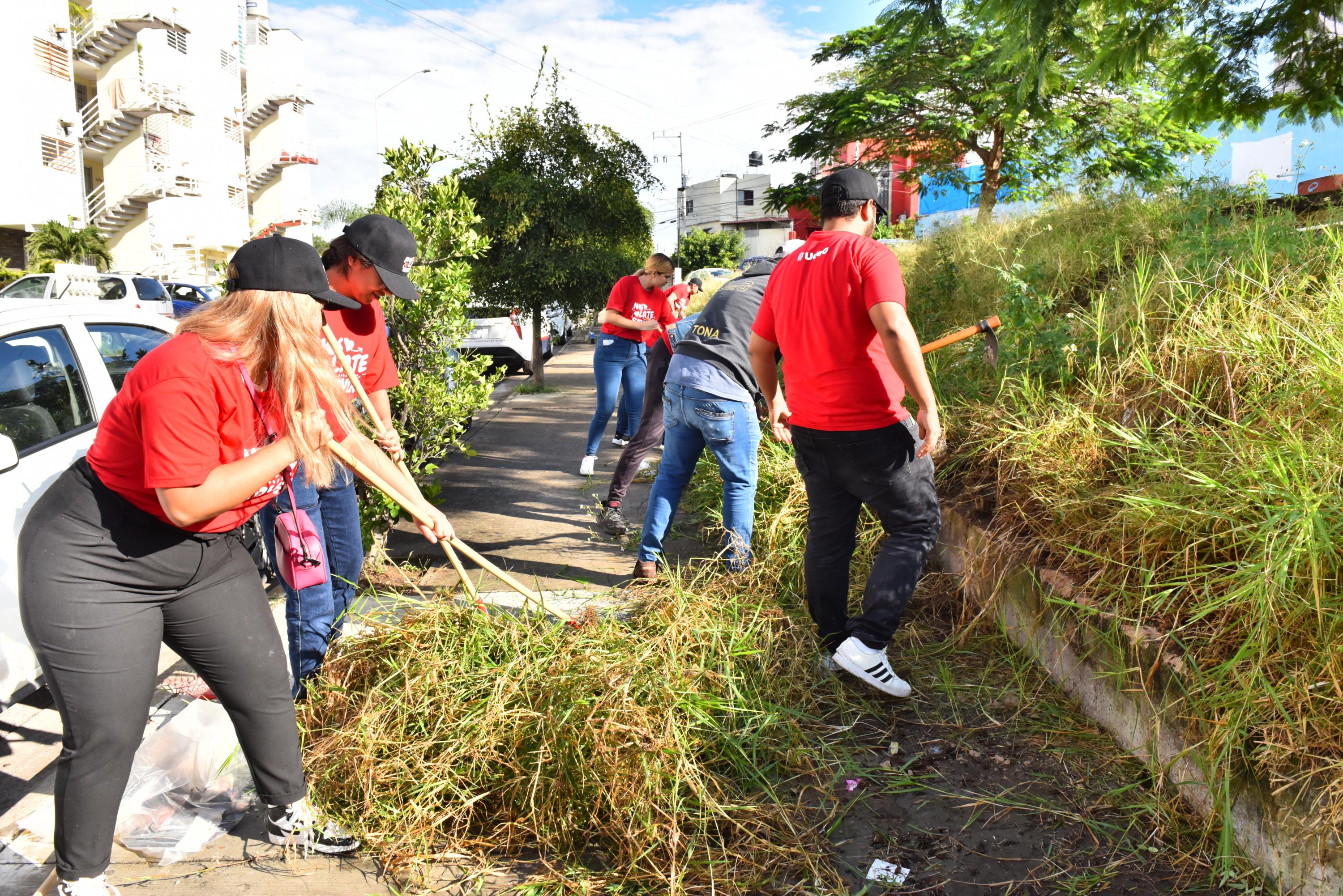 Brigada que participan en actividad