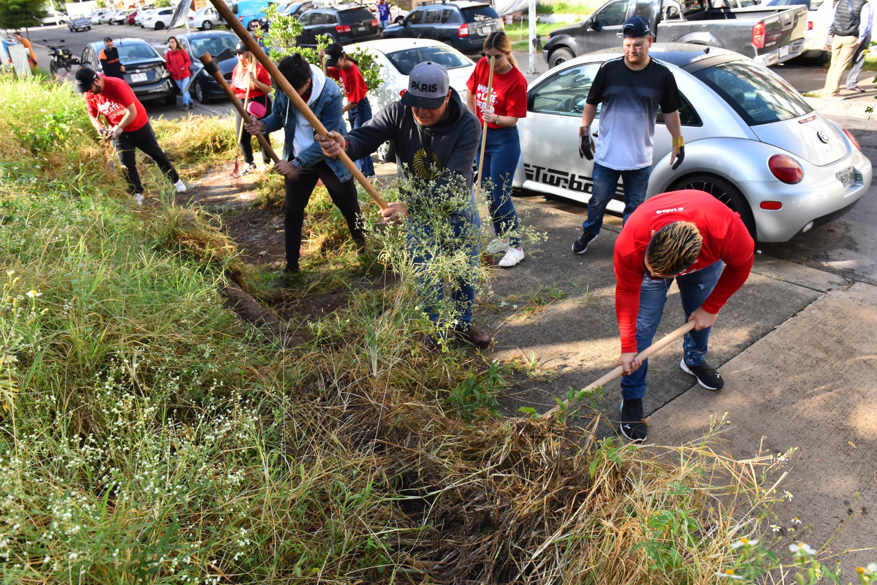 Brigada que participan en actividad