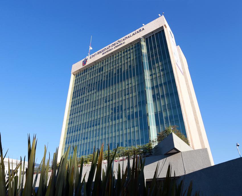 fachada del edificio de Rectoría General de la Universidad de Guadalajara