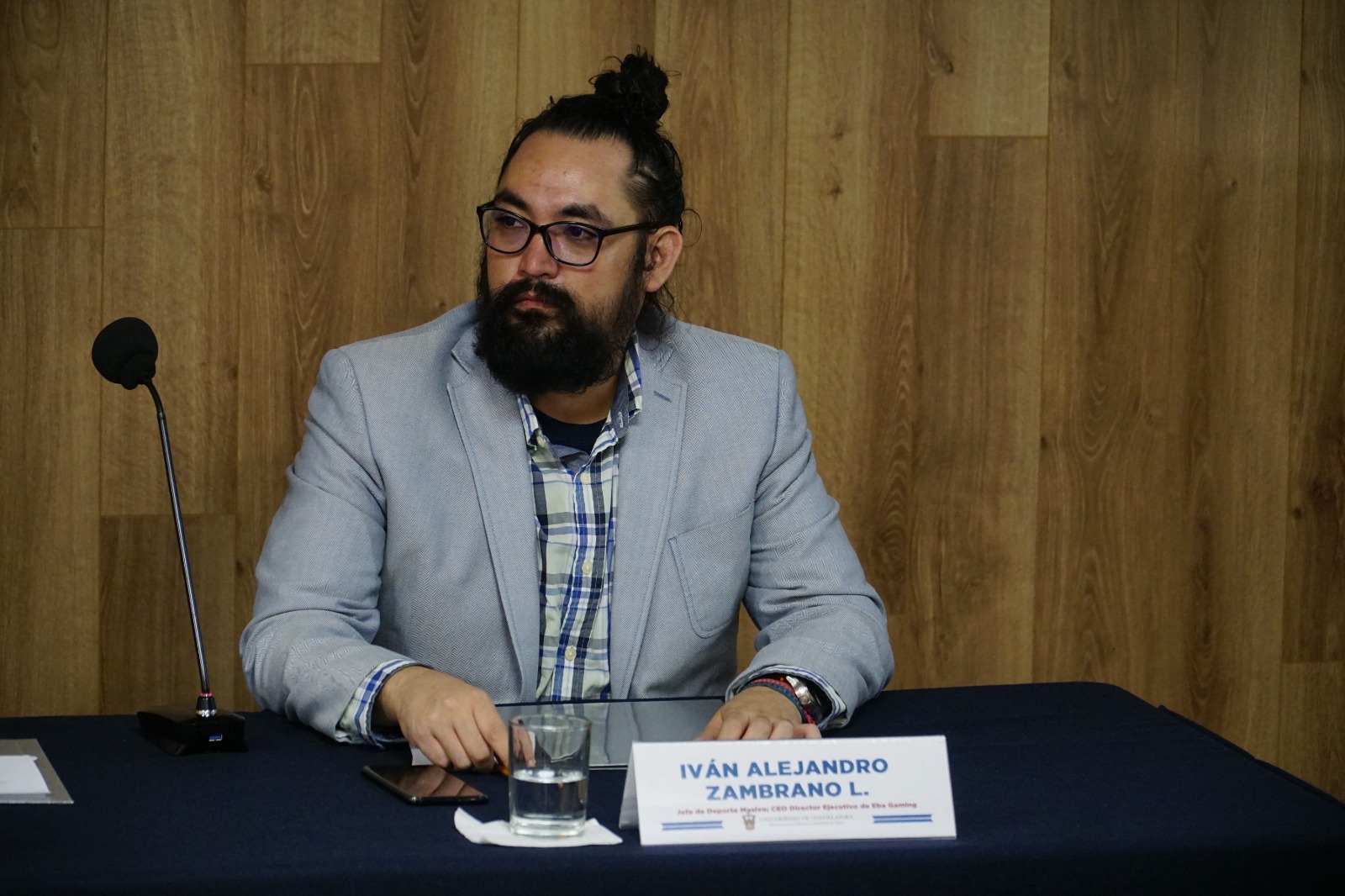 Autoridades del evento en rueda de prensa