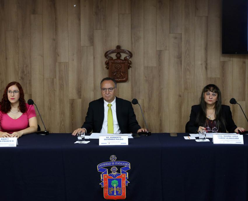 Autoridades del evento en rueda de prensa