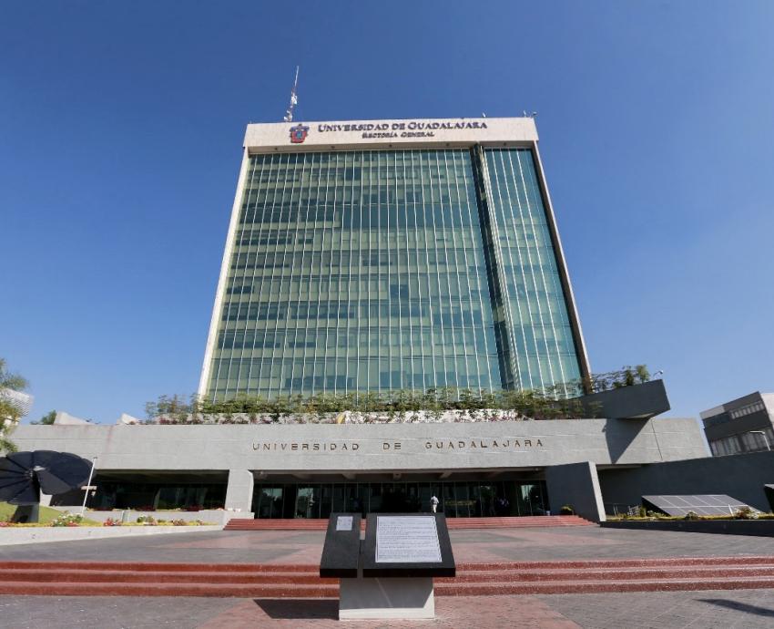 fachada del edificio de Rectoría General de la Universidad de Guadalajara