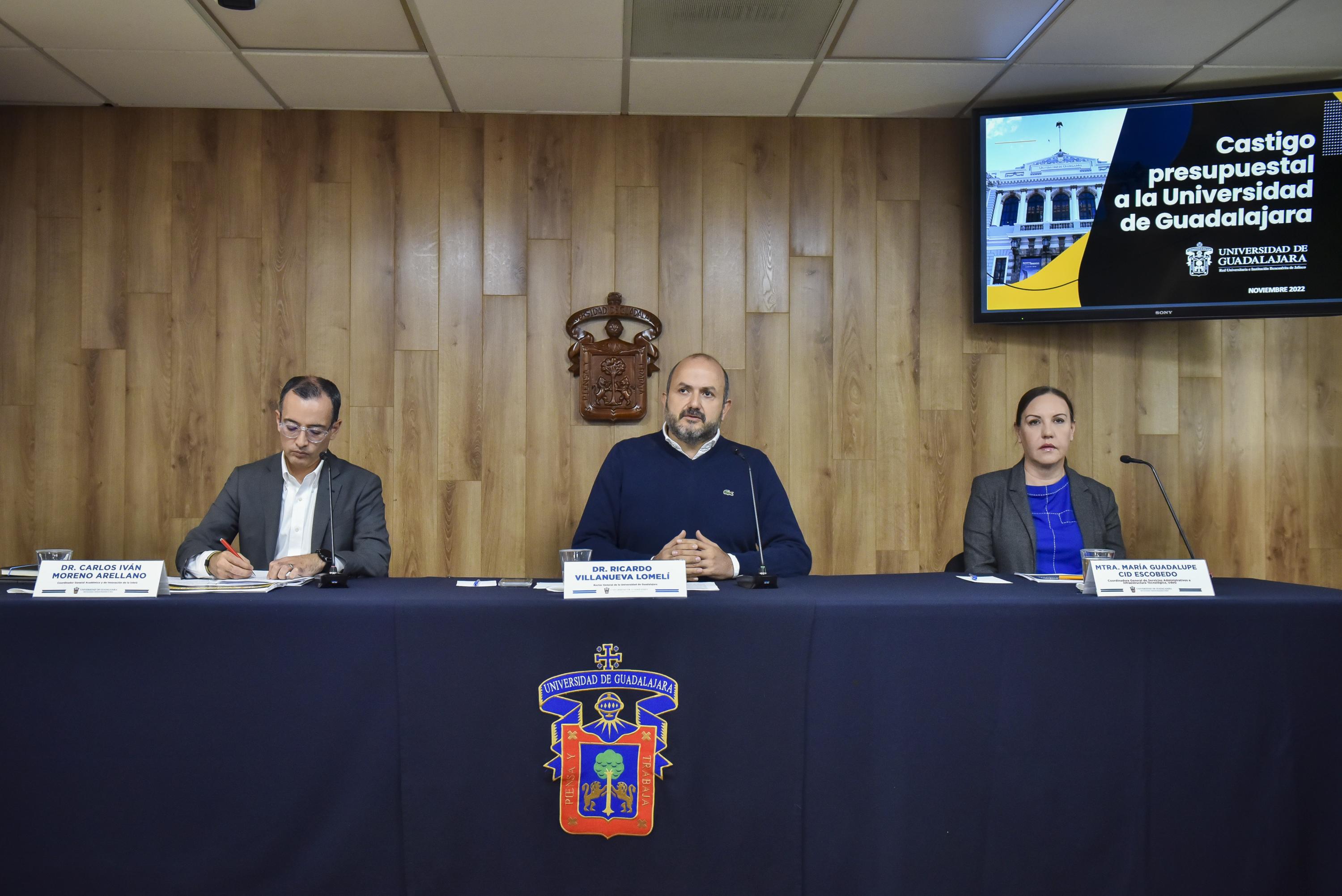 Autoridades del evento en rueda de prensa