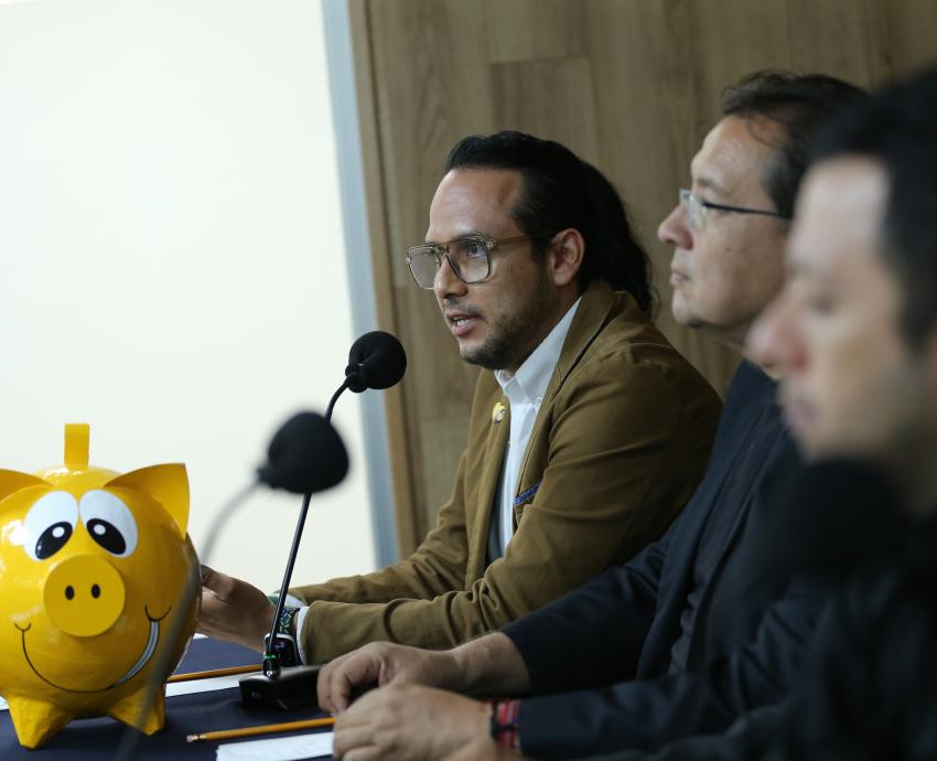 Autoridades del evento en rueda de prensa