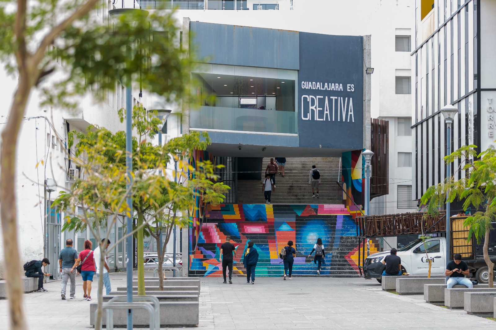 Fachada de Ciudad Creativa Digital