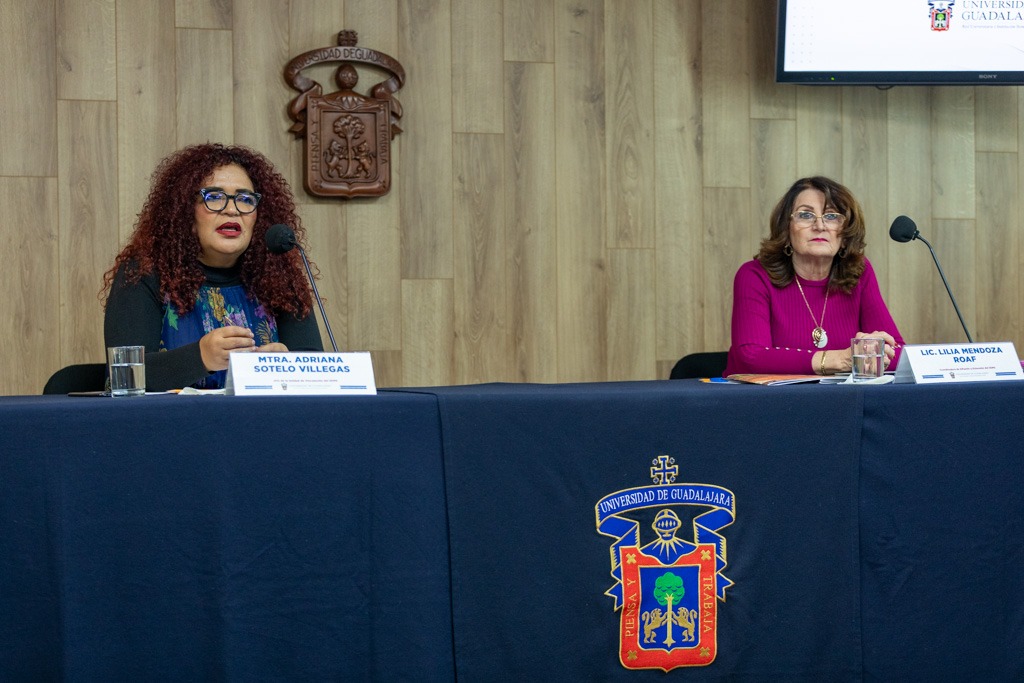 Autoridades del evento en rueda de prensa