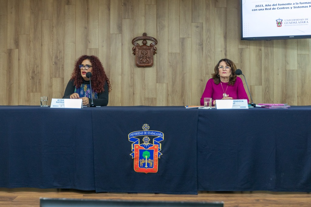 Autoridades del evento en rueda de prensa