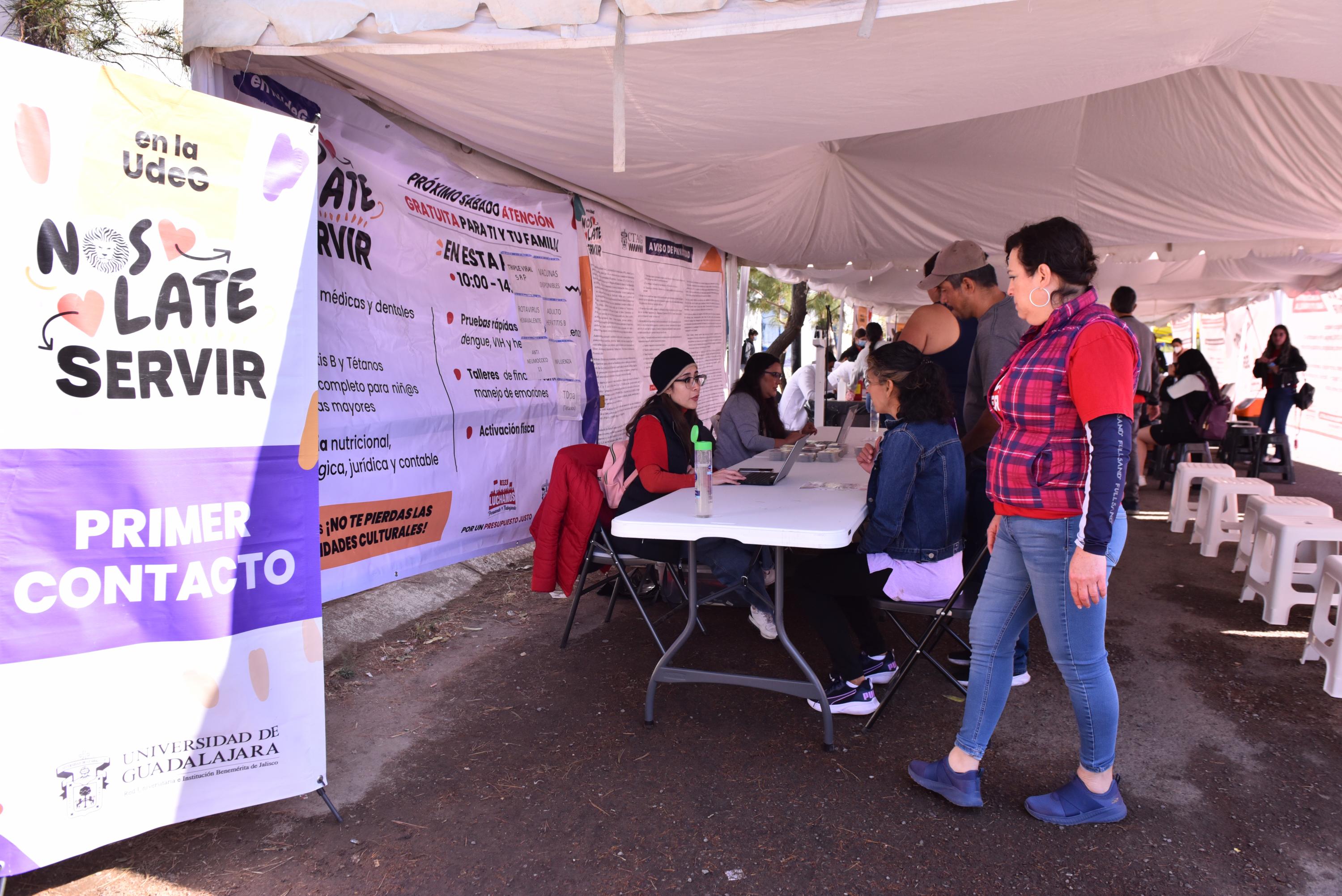 Participantes de brigada Nos late servir