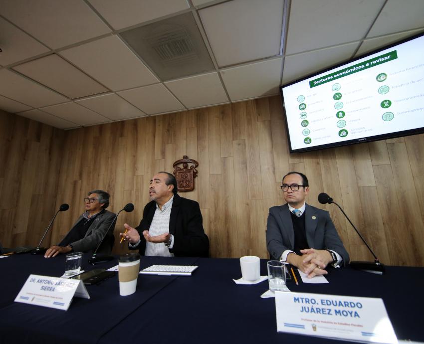 Autoridades del evento en rueda de prensa