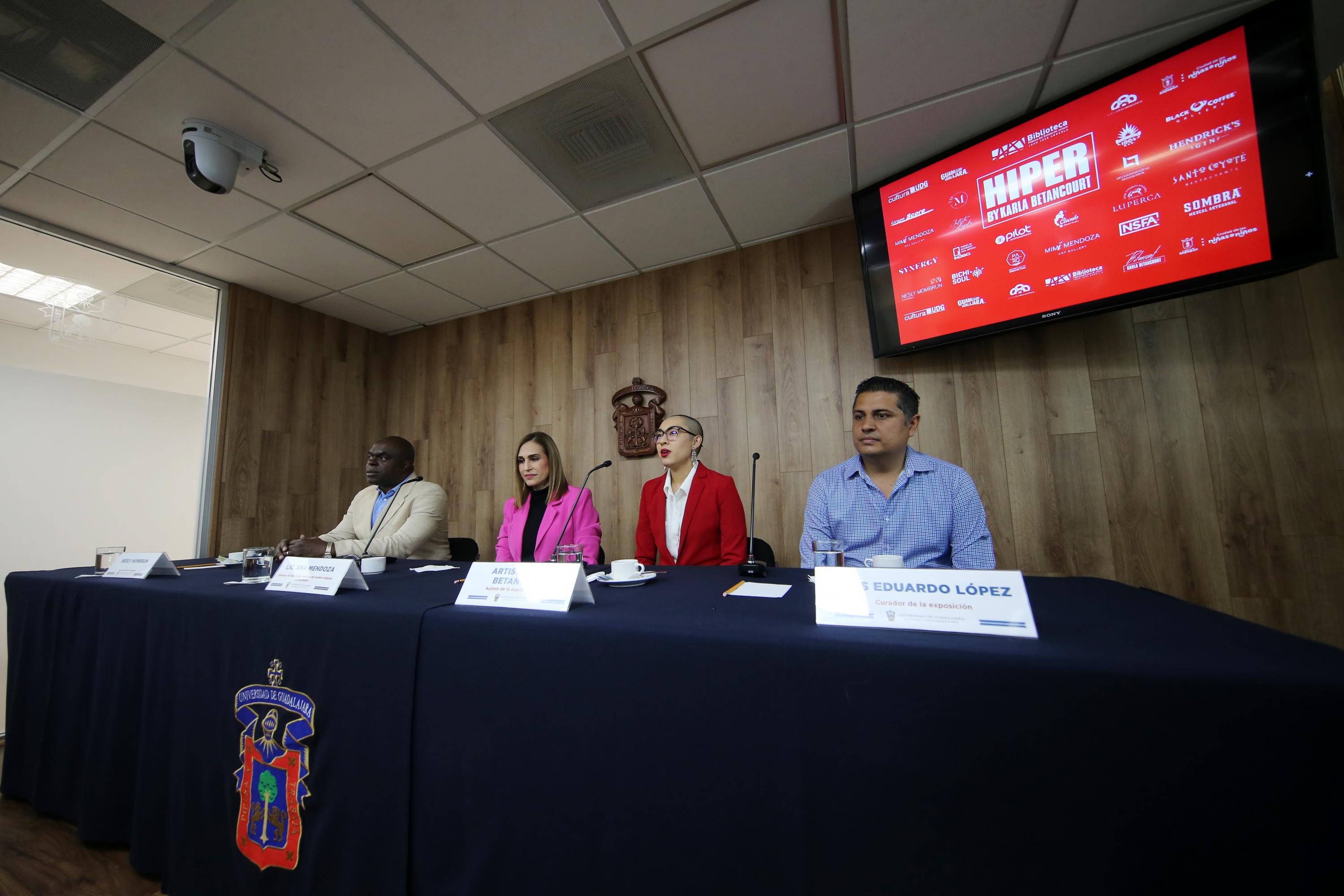 Autoridades del evento en rueda de prensa