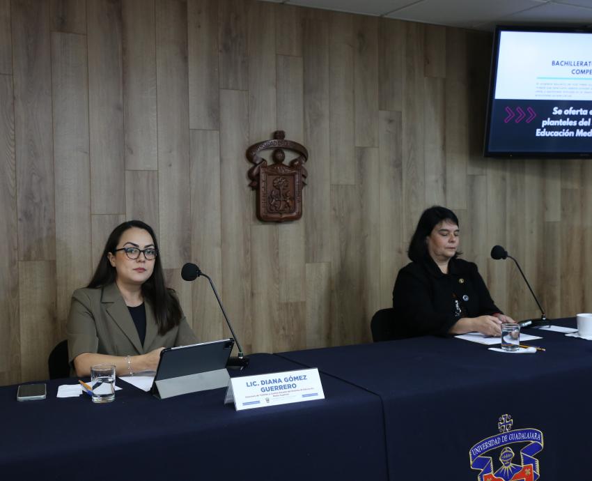 Autoridad del evento en rueda de prensa