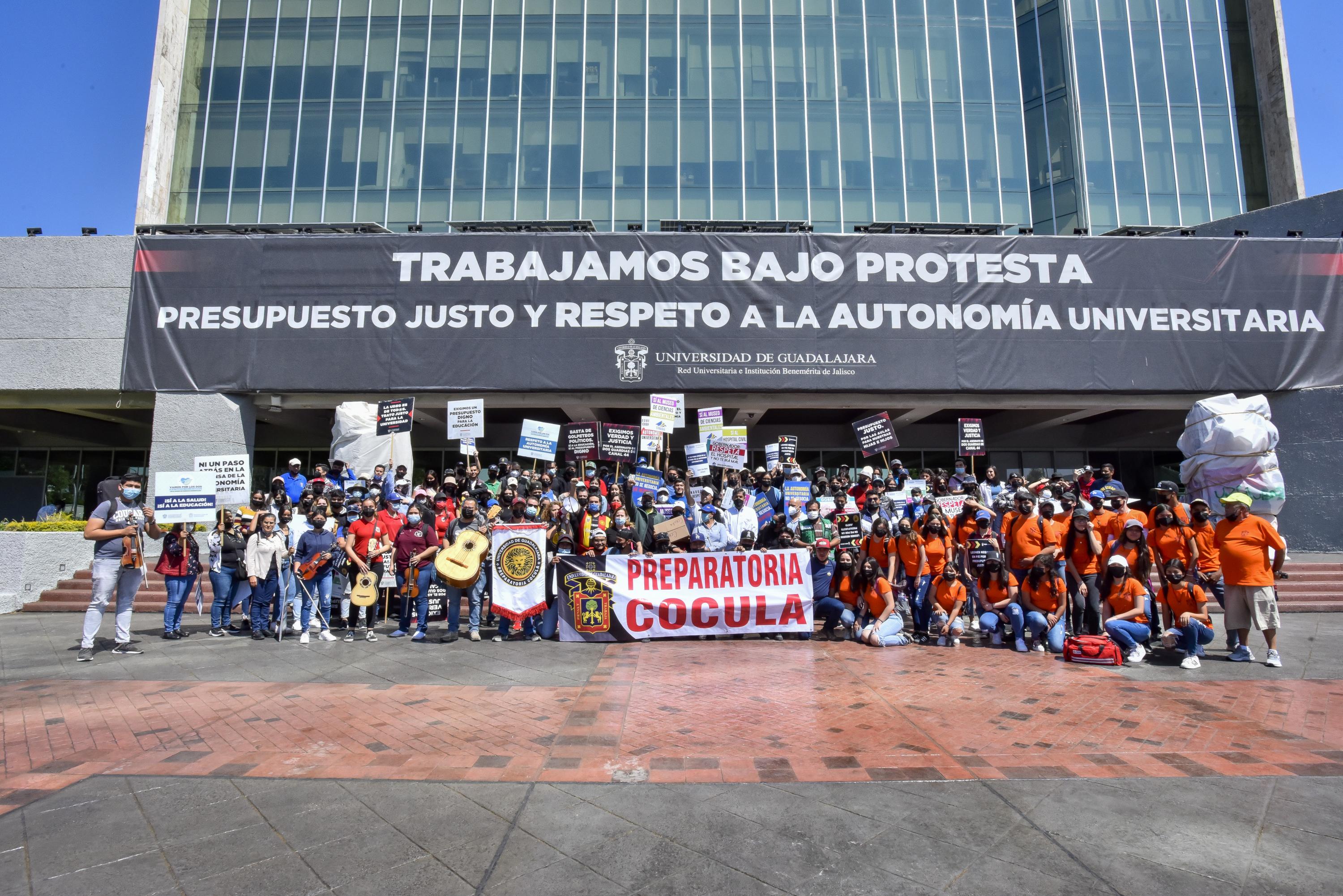 Participantes en contingente caminata por la autonomía Caminata por la Autonomía, la Educación y la Salud