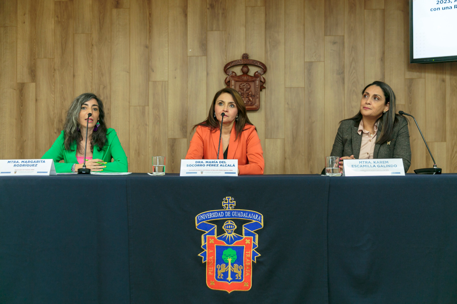 Autoridades del evento en rueda de prensa