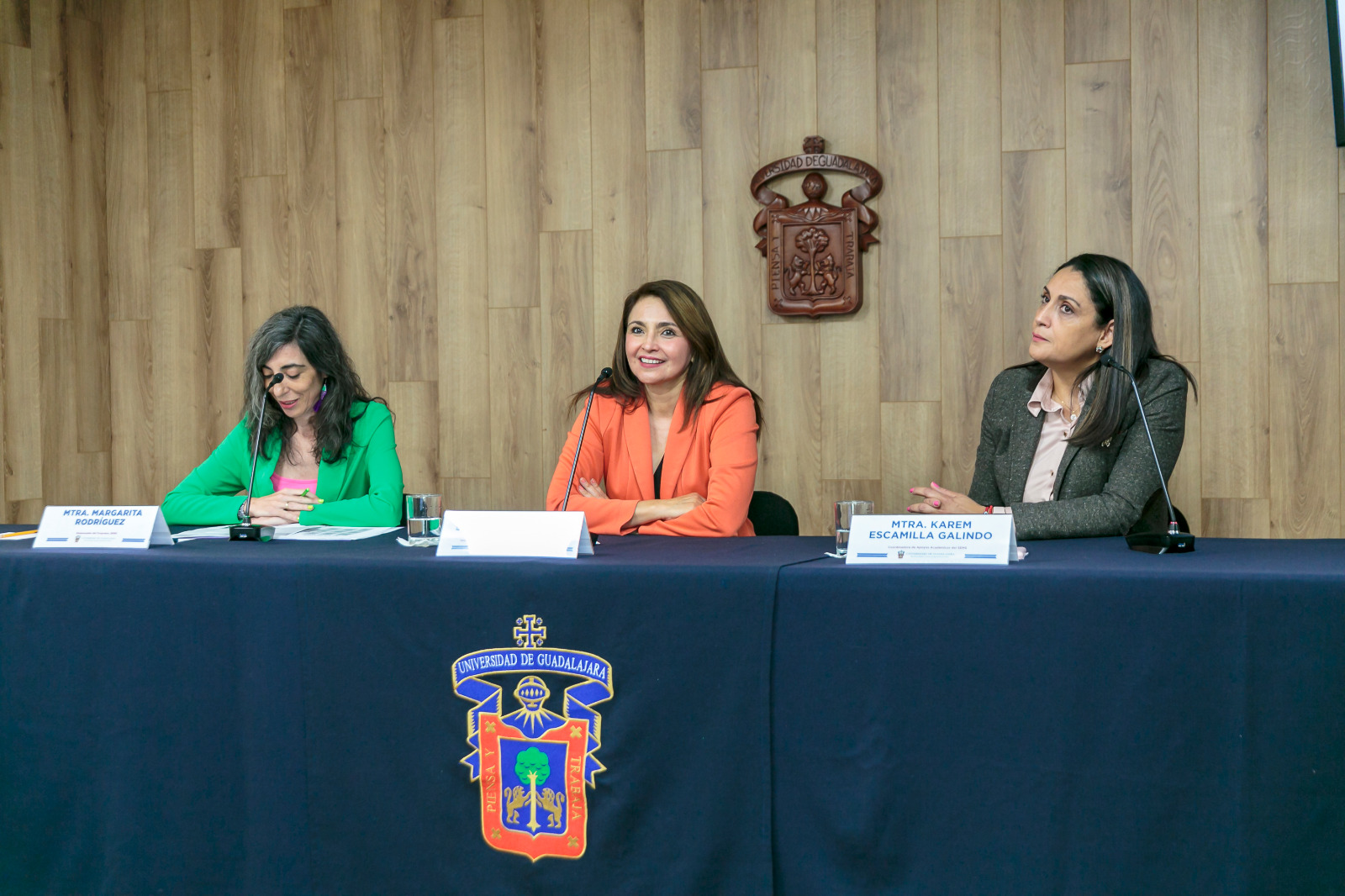 Autoridades del evento en rueda de prensa