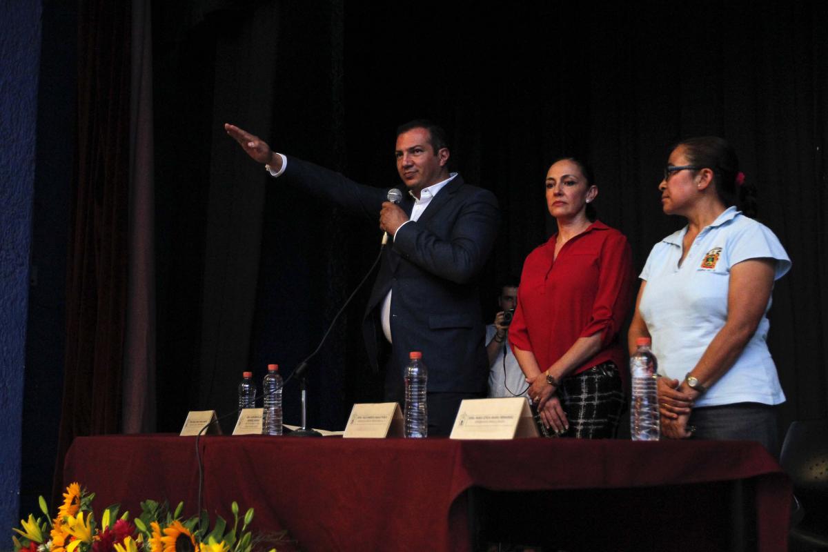 Fotografía: Jonatan Orozco Toma de protesta de Miguel Padilla como director de la Preparatoria 4