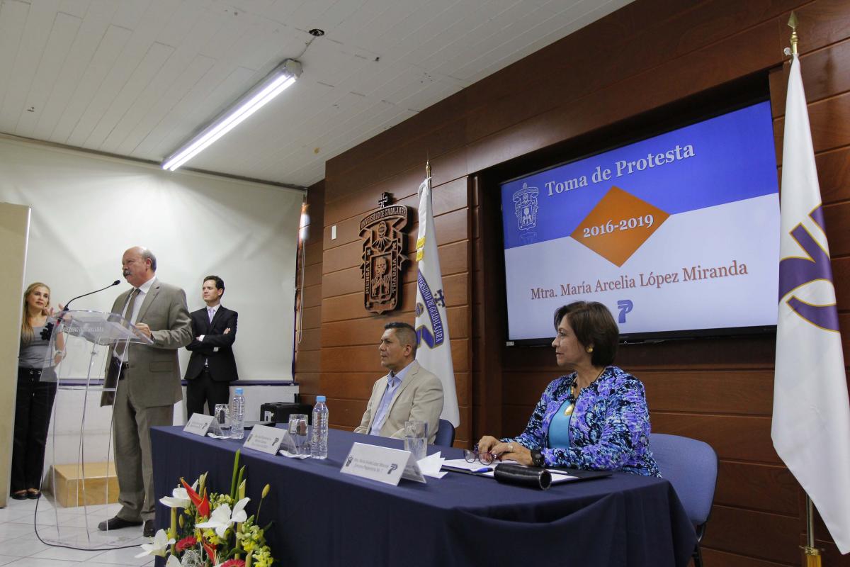 Fotografía: Jonatan Orozco Toma de protesta de Arcelía López como directora de la Preparatoria 7