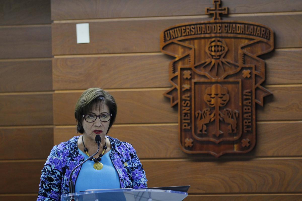 Toma de protesta de Arcelía López como directora de la Preparatoria 7