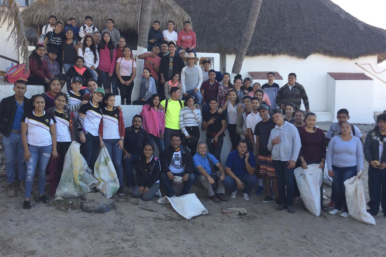 Contribuyen alumnos del Módulo San Patricio Melaque al desarrollo sustentable